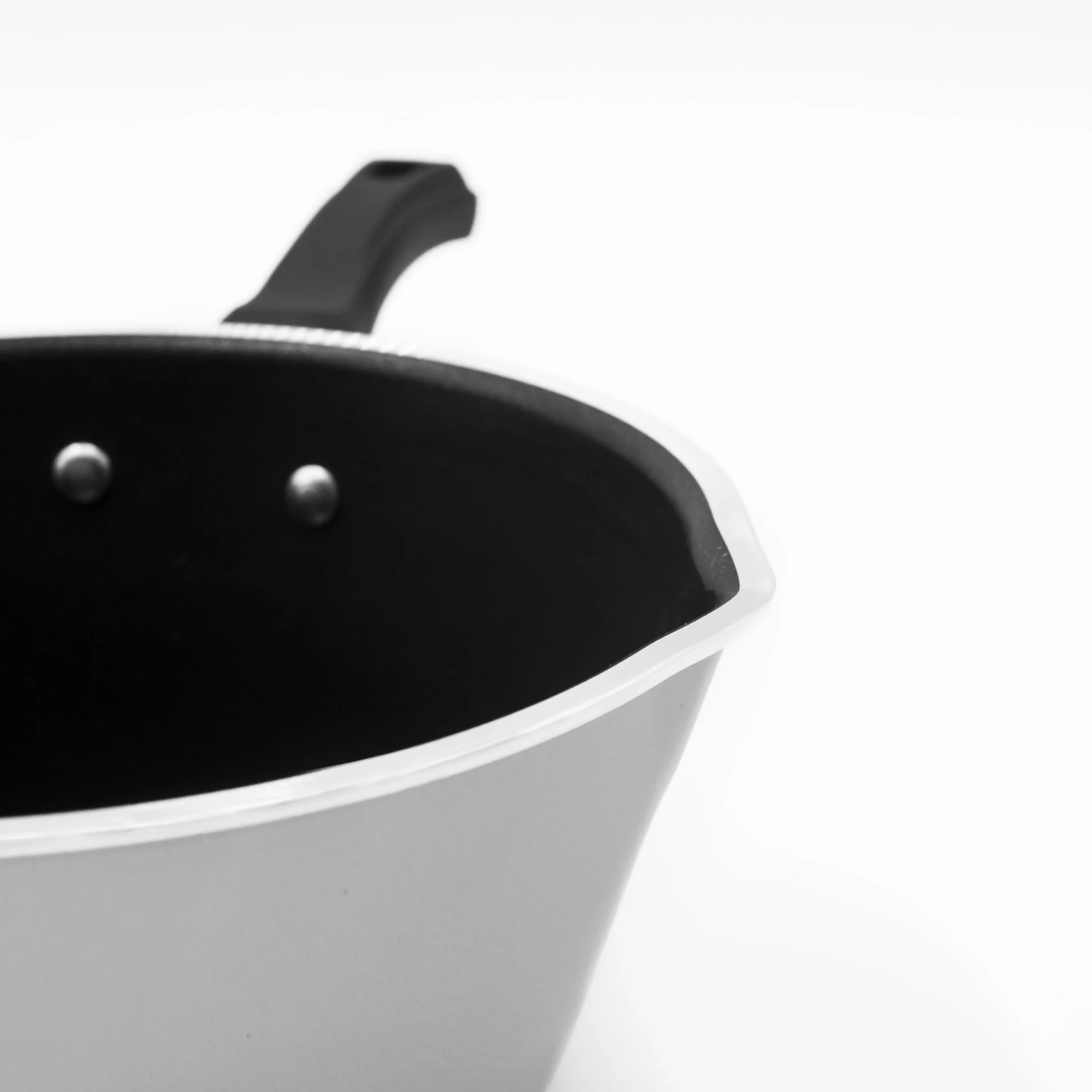 Zanetti, Nieprzywierająca stożkowa zapiekanka, garnek z aluminiowym lejkiem spożywczym, średnica 14 cm, wyprodukowano we Włoszech