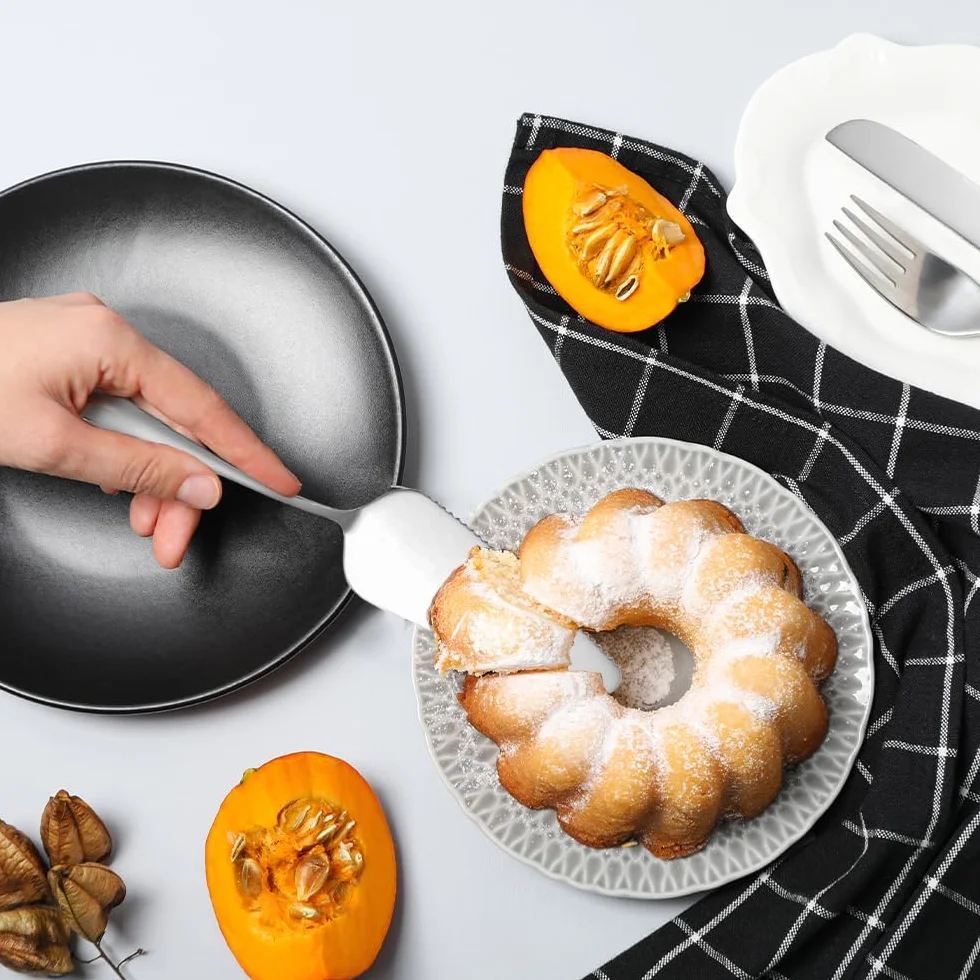 2 sztuki półmisek do wycinania tortów, 10/12, 14/16 sztuk, okrągłe, z nożem do ciasta i łopatką do ciasta, z tworzywa sztucznego, do ciast i do profesjonalnego pieczenia