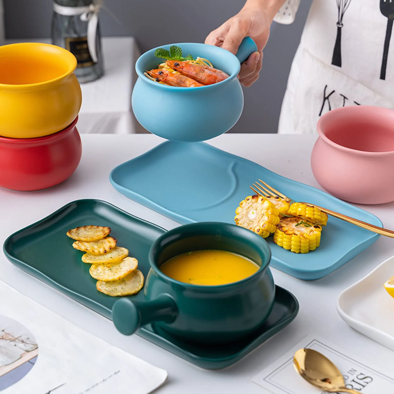 Ceramiczne miski na sałatki, Francuska zupa cebulowa z uchwytem na śniadanie, ceramiczne miski śniadaniowe i zestaw talerzy na płatki owsiane, deser owocowy, kanapka-czerwona (Size : Pink)