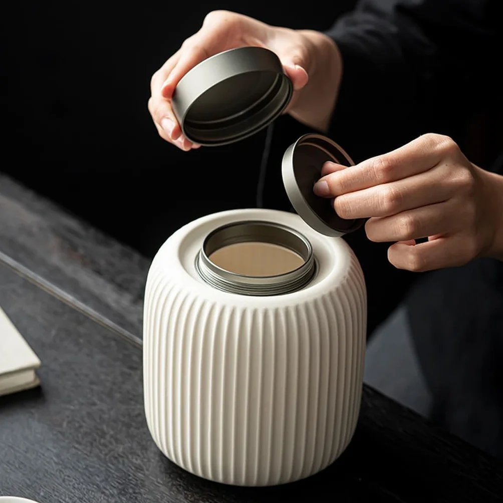 XYNSNDB Pojemnik na herbatę w kształcie kremu Ceramiczna puszka na herbatę, zamknięta puszka na herbatę, do przechowywania zielonej herbaty w gospodarstwie domowym, odporna na wilgoć puszka na herbatę