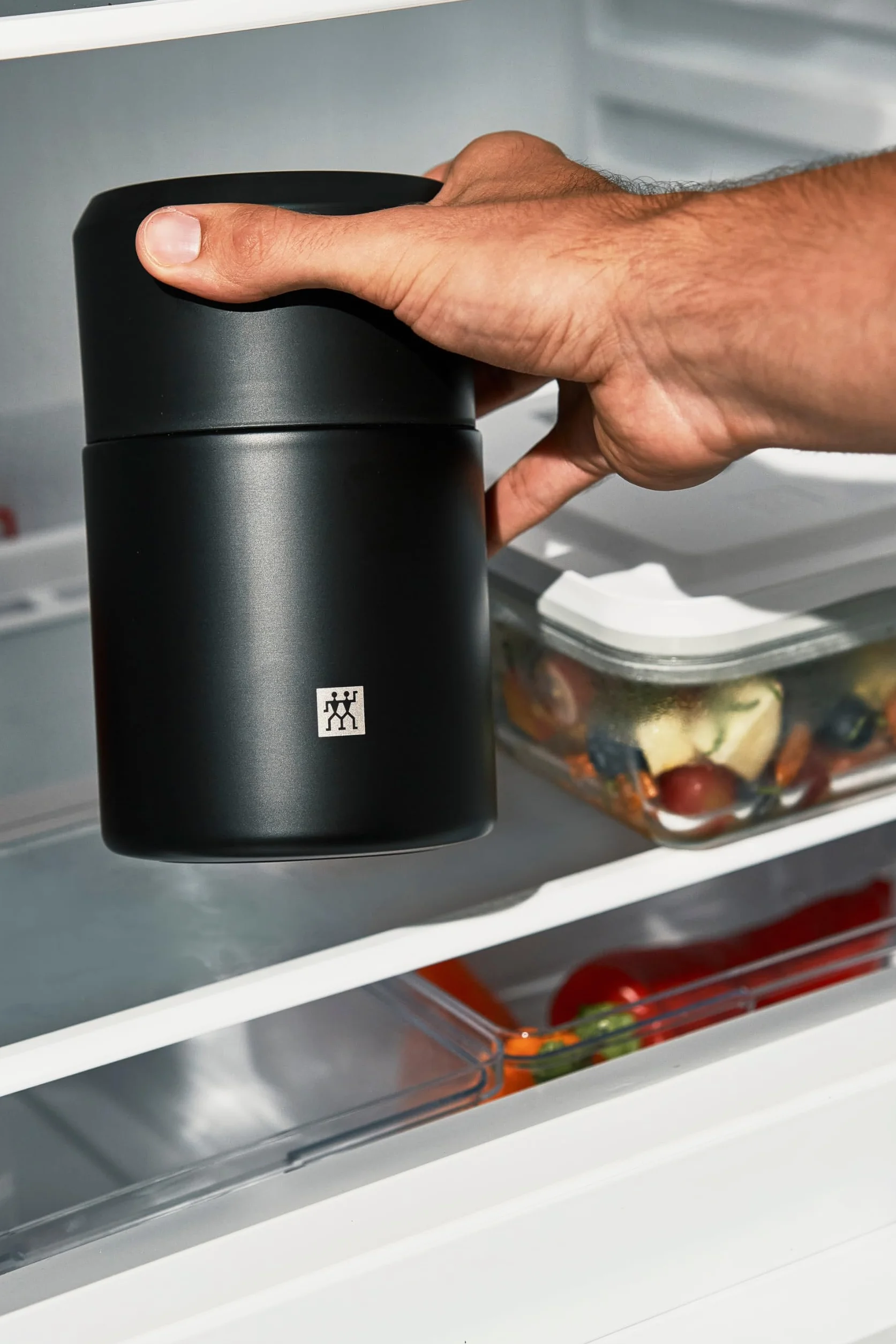 Zwilling Thermo Speisebehälter, Integrierte Schüssel, Doppelwandisolierung, Inklusive Löffel, 700 ml, Höhe: 17 cm, Schwarz