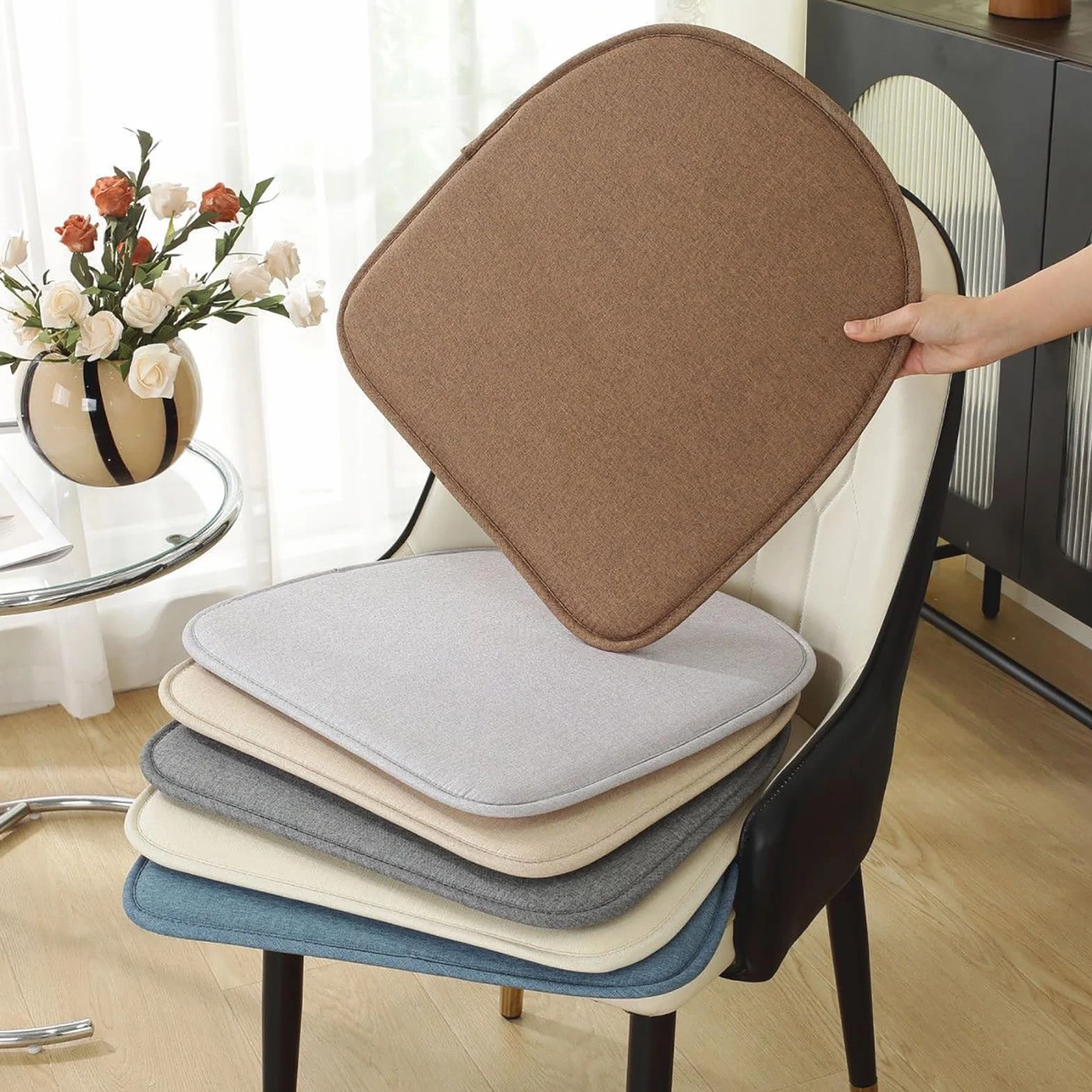 Poduszki do siedzenia premium z wiązaniami na krzesła do jadalni, wózki inwalidzkie i sofy, 4-pak, niebieskie, 44 x 41 cm, wygodne ochraniacze siedzenia dla lepszego wsparcia