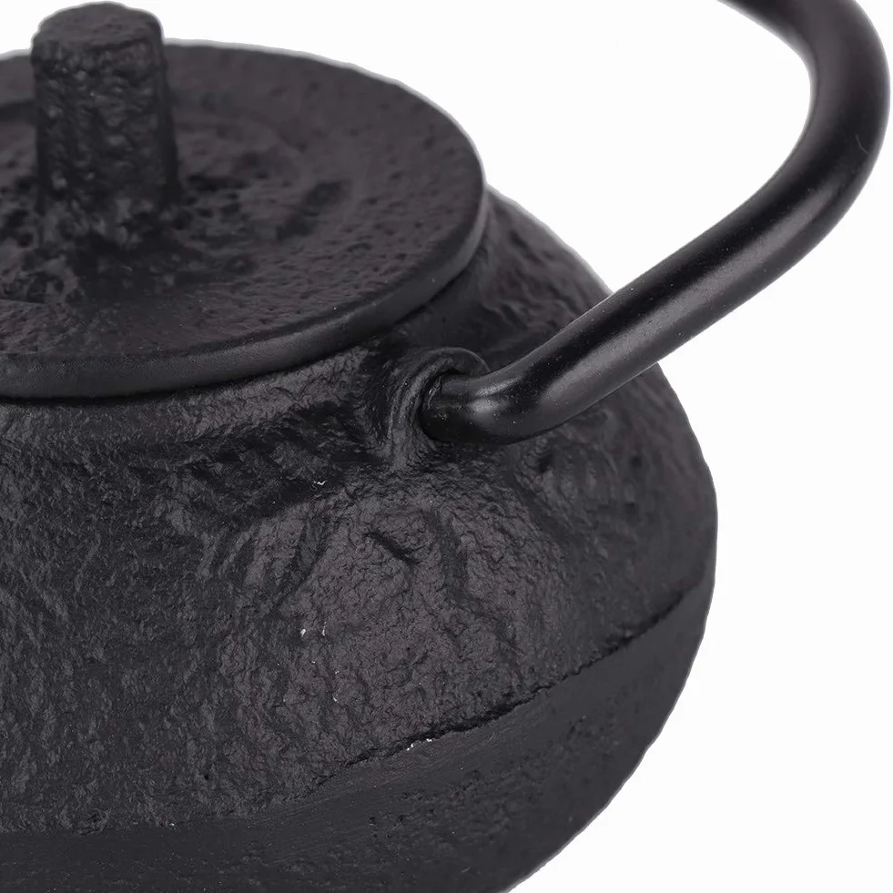 Mini żeliwny czajniczek, 50 ml czajnik Tetsubin w stylu japońskim z miedzianą rączką do pojedynczej porcji herbaty, mały zestaw do herbaty Teaware do dekoracji i parzenia