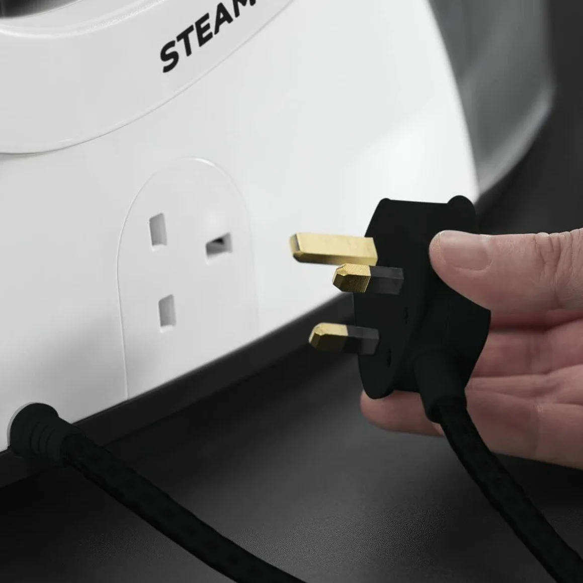 Russell Hobbs Żelazko z generatorem prądu parowego, zdejmowany zbiornik na wodę 1,3 l, nieprzywierająca podeszwa ze stali nierdzewnej, 110 g strzał pary, wyjście pary 90 g, przechowywanie przewodu,