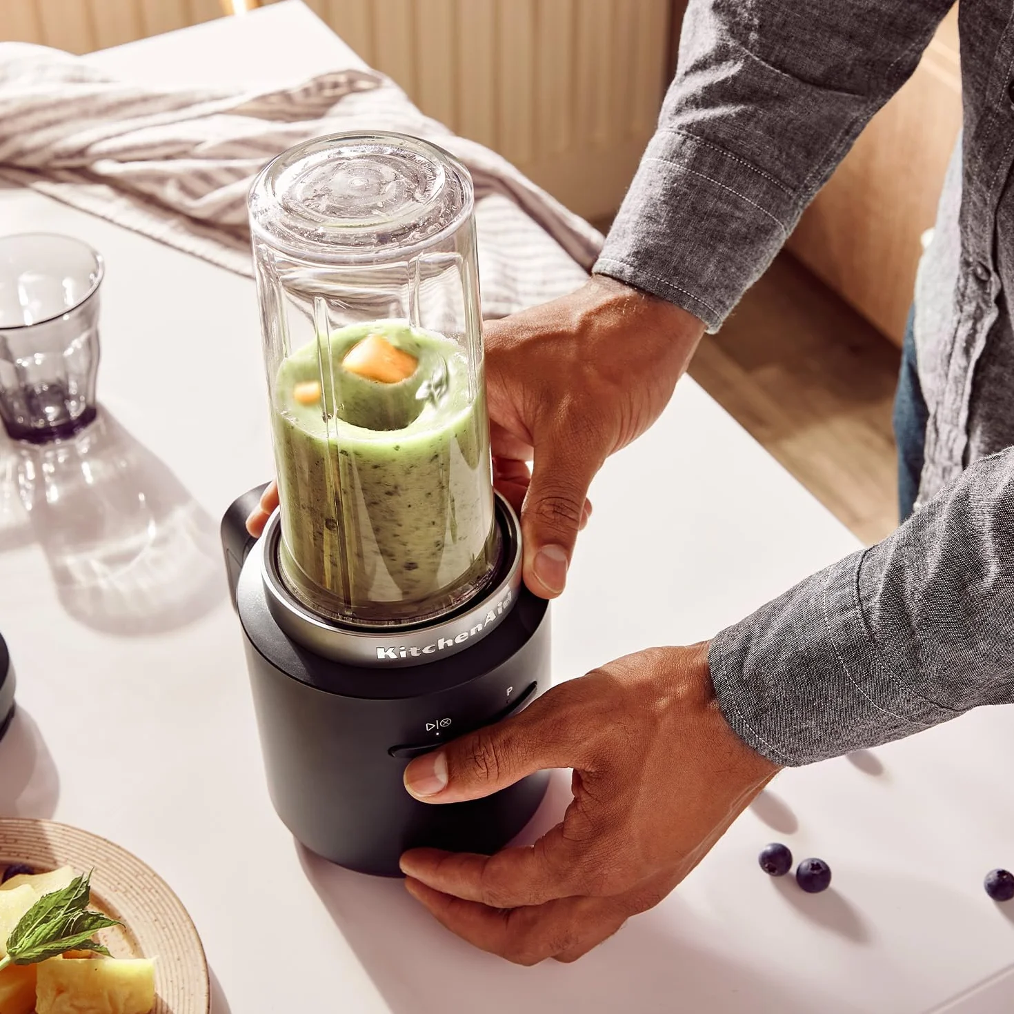 Kitchenaid Bezprzewodowy mikser stojący – KitchenAid Go – przenośny blender do smoothie i napojów lodowych – nie zawiera BPA – 473 ml – bez akumulatora – czarny