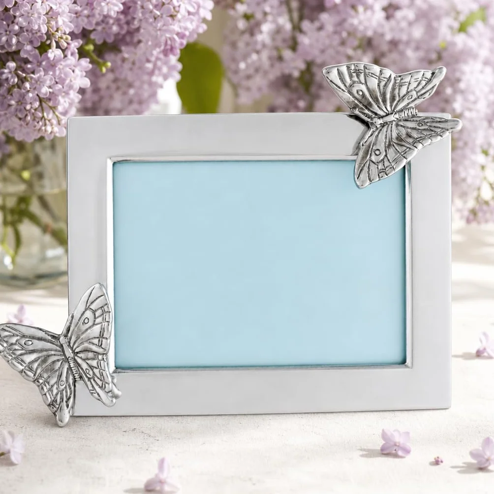 Arthur Court Designs aluminiowa ramka na zdjęcia 5 x 7 motyl ogrodowa metalowa ramka na biurko / ścienna