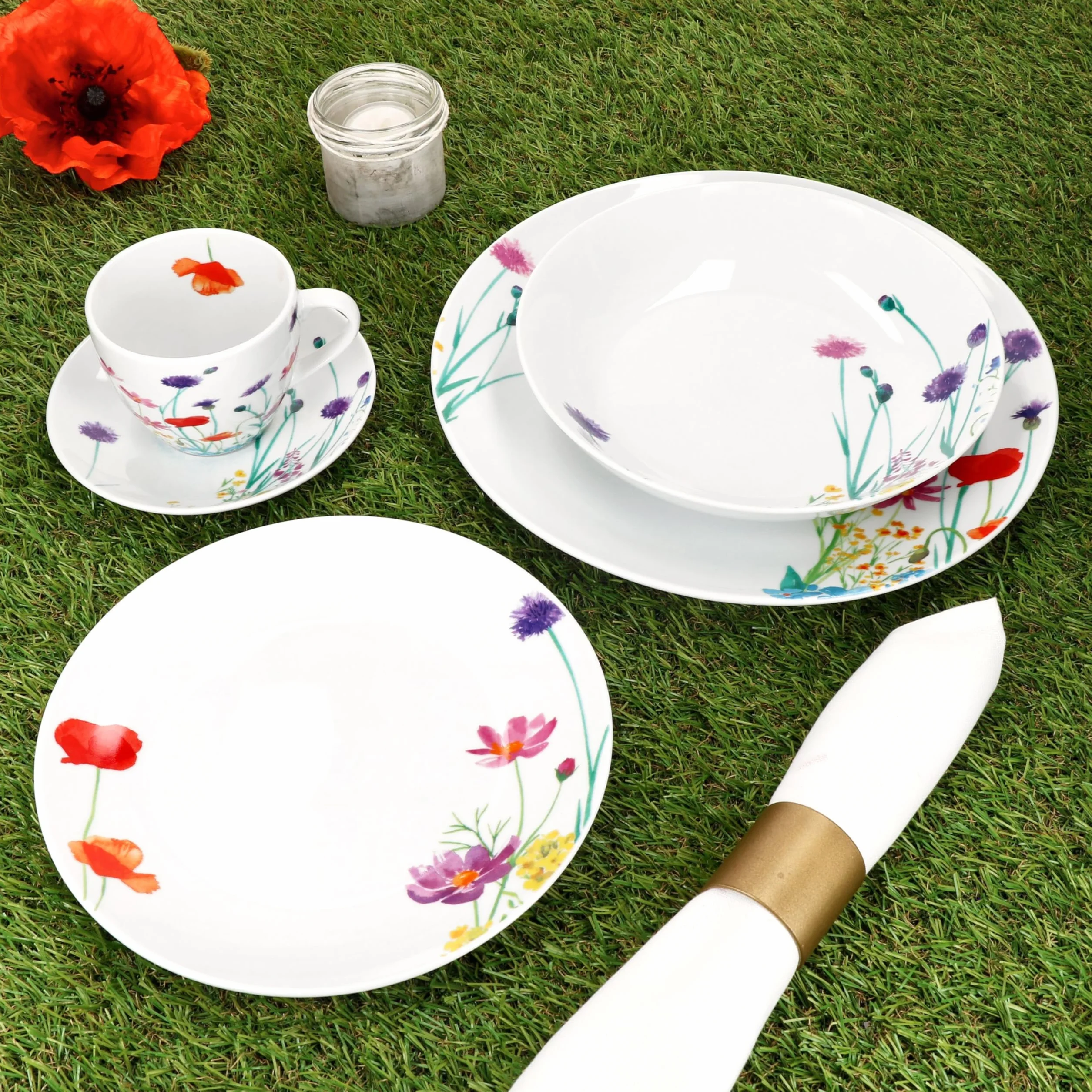 MamboCat Marie 30-częściowy serwis obiadowy, porcelanowy zestaw naczyń z dekoracją łąki kwiatowej dla 6 osób, po 6 filiżanek, spodków, talerzy do ciasta i zupy