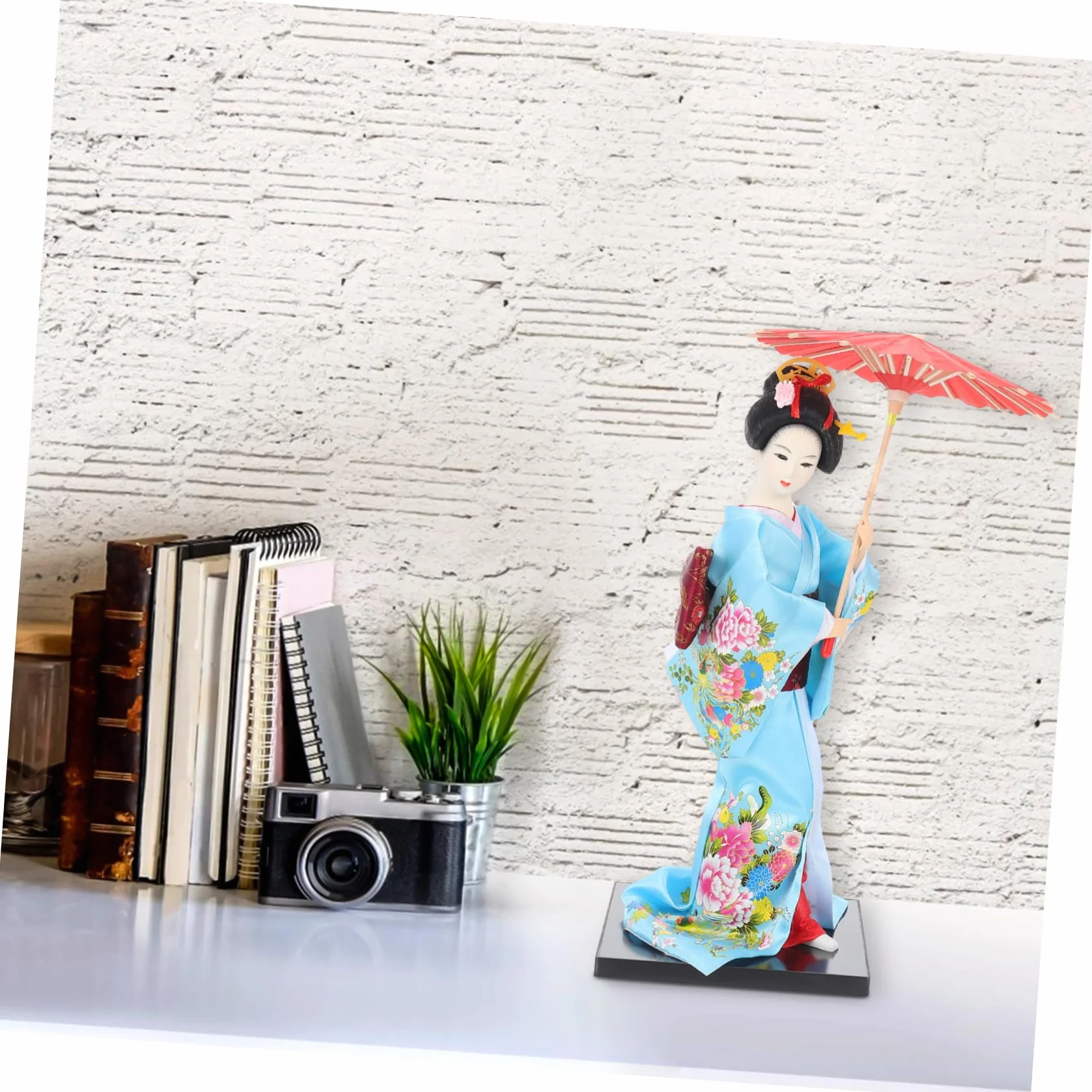 Garneck japońska lalka gejsza figurka kimono tradycyjna dekoracja kolekcjonerska azjatyckie rzemiosło