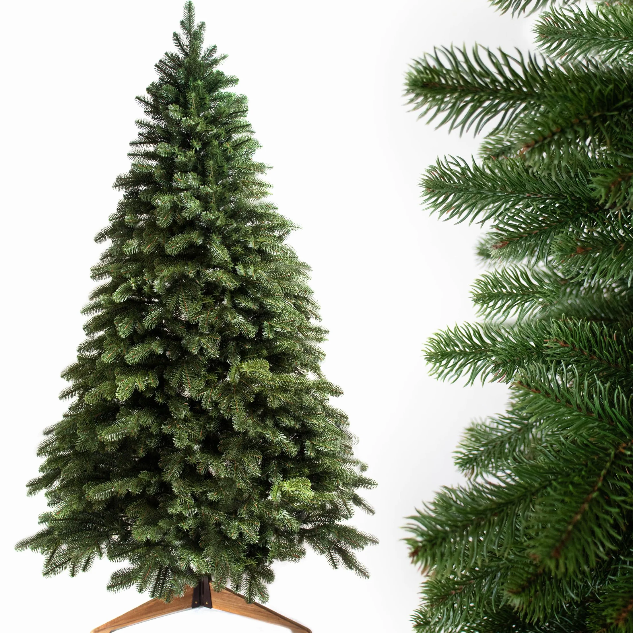Evergreen Tree® Sztuczna choinka 210 cm, wysokiej jakości, 100% formowana wtryskowo, z drewnianym stojakiem, prawdziwe gałązki – Made in EU – Artificial Christmas Tree
