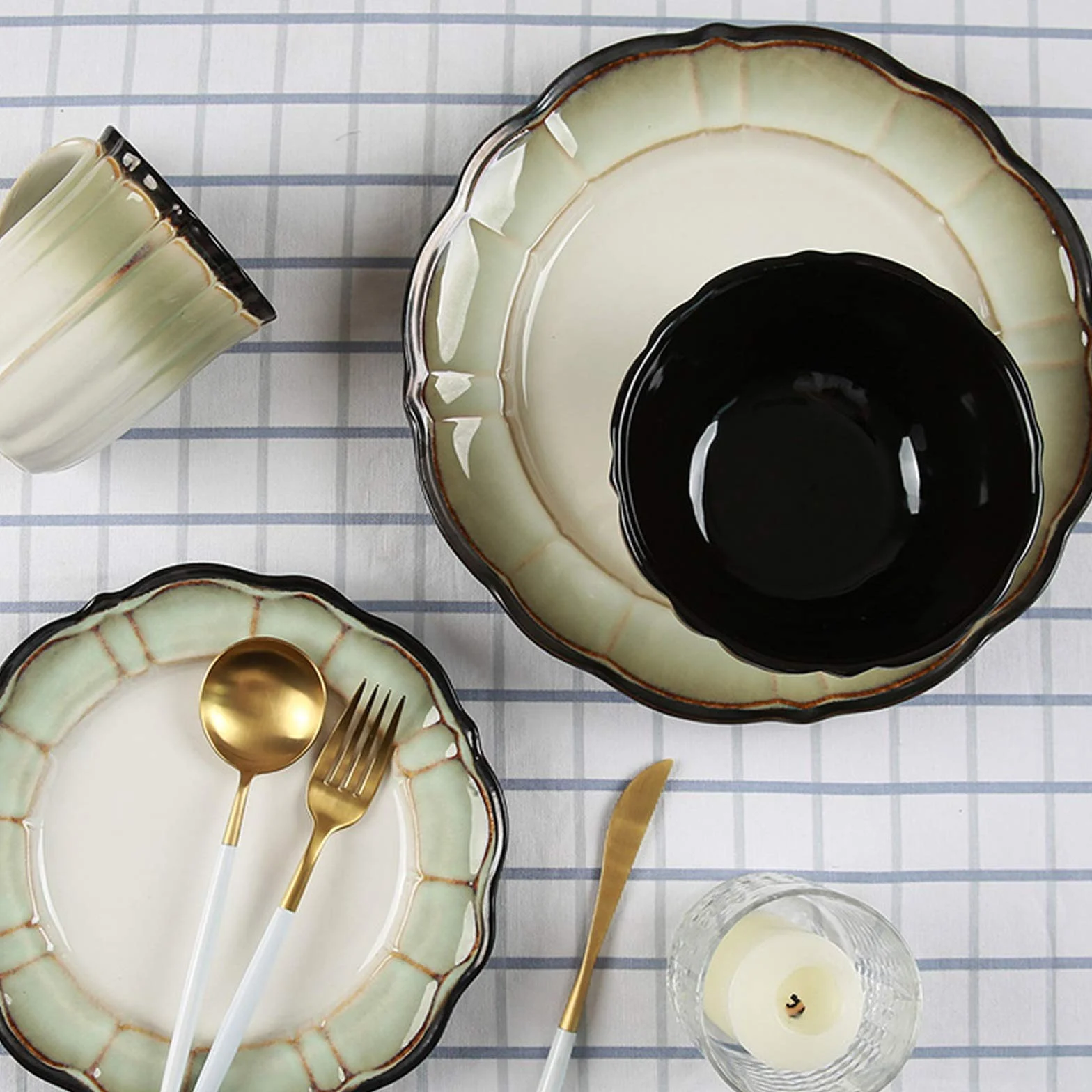 Talerz obiadowy Zestaw obiadowy Trwałe ceramiczne zestawy obiadowe Talerze, talerze Miski Kubki, 4-częściowy zestaw obiadowy Lotus Zestaw naczyń do płatków śniadaniowych,