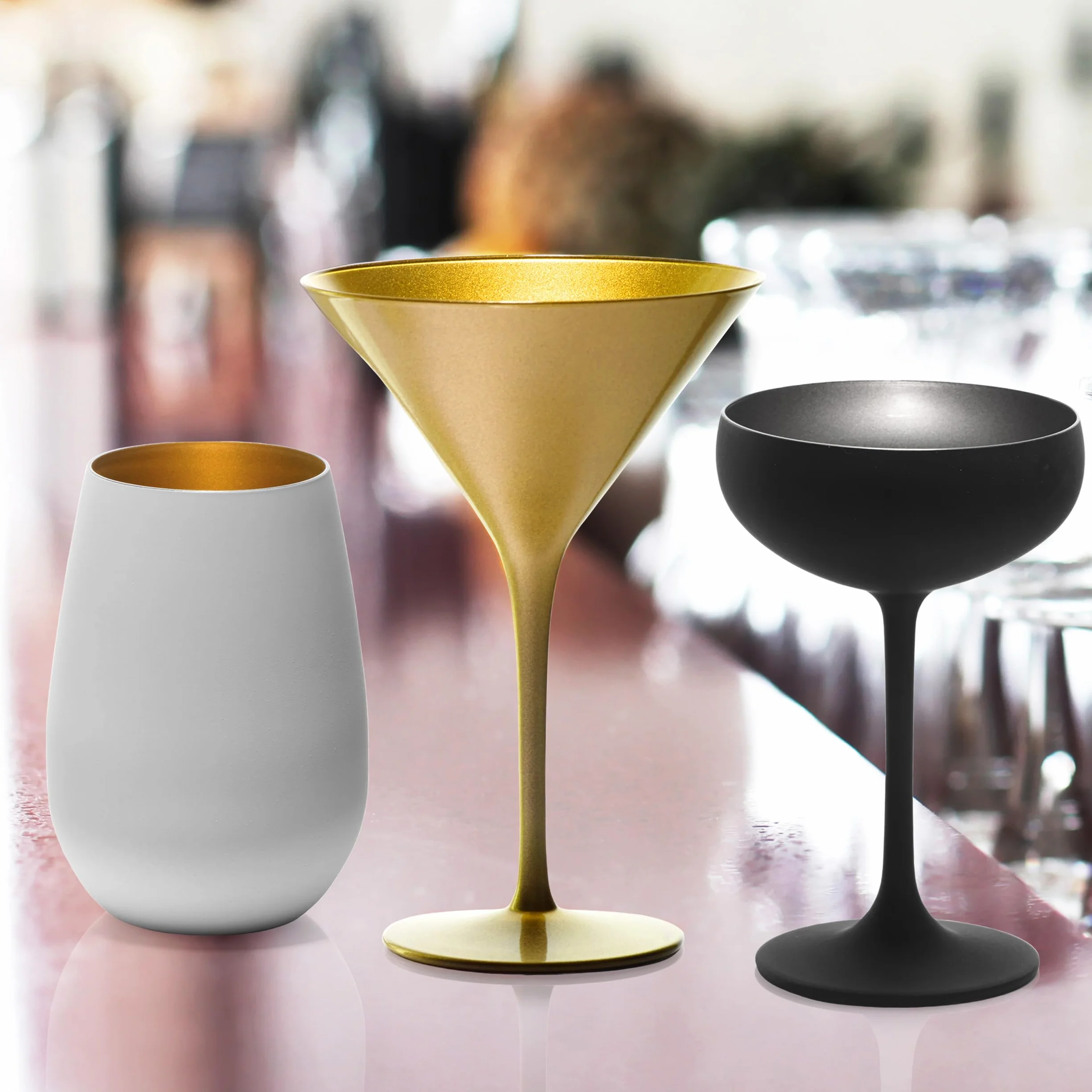 Stölzle Lausitz Kieliszki do Koktajli Elements Złote 6 Sztuk 240 ml – Eleganckie Kieliszki Idealne do Martini & Manhattan – Złote Kieliszki Martini z Kryształu – Można Myć w Zmywarce