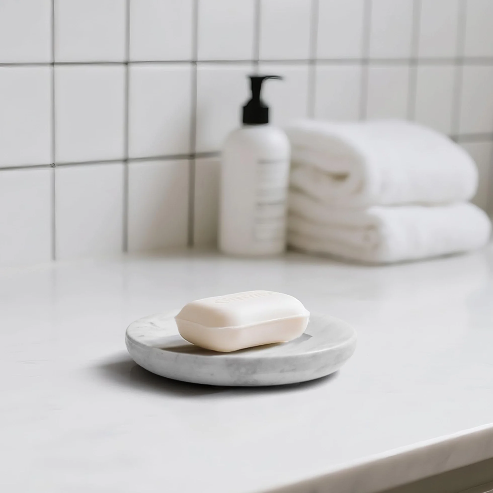 Mydelniczka z marmuru, owalna mydelniczka, odporna na zarysowania mydelniczka, nadaje się do kuchni, łazienki, prysznica, podstawki na mydło, umywalki, WhiteMarbleSoapDish(DL008) (okrągła)