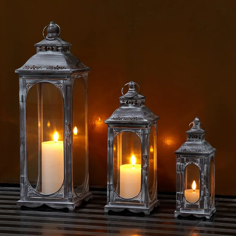 TRIROCKS Zestaw 3 Vintage Lampionów na Świecę 26/35/50 cm Wysokich, Metalowe Uchwyt na Świecę z Hartowanym Szkłem do Salonu, Ogrodu (Cementowy Szary)