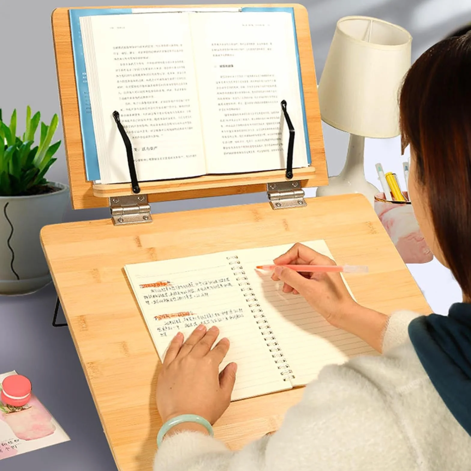Bambusowy stojak na książki, regulowany uchwyt do czytania, składany nachylenie do pisania, laptopa, tablet, idealny do czytania, pisania, pracy, 6 kątów dla ergonomicznego komfortu