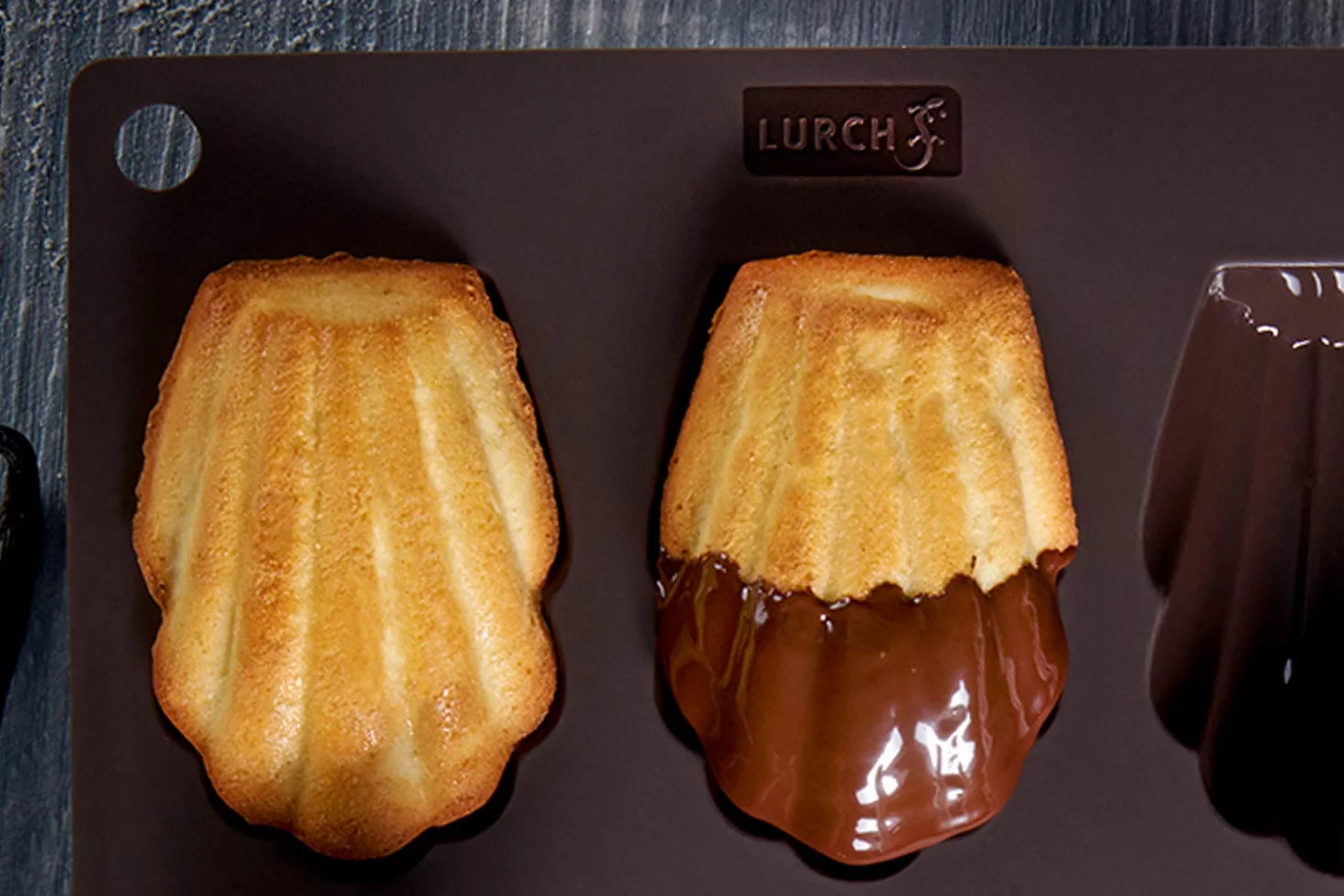 Lurch 85025 FlexiForm Madeleine 9-rzędowa (6 x 4 cm) wykonana w 100% z silikonu platynowego niezawierającego BPA, brązowa