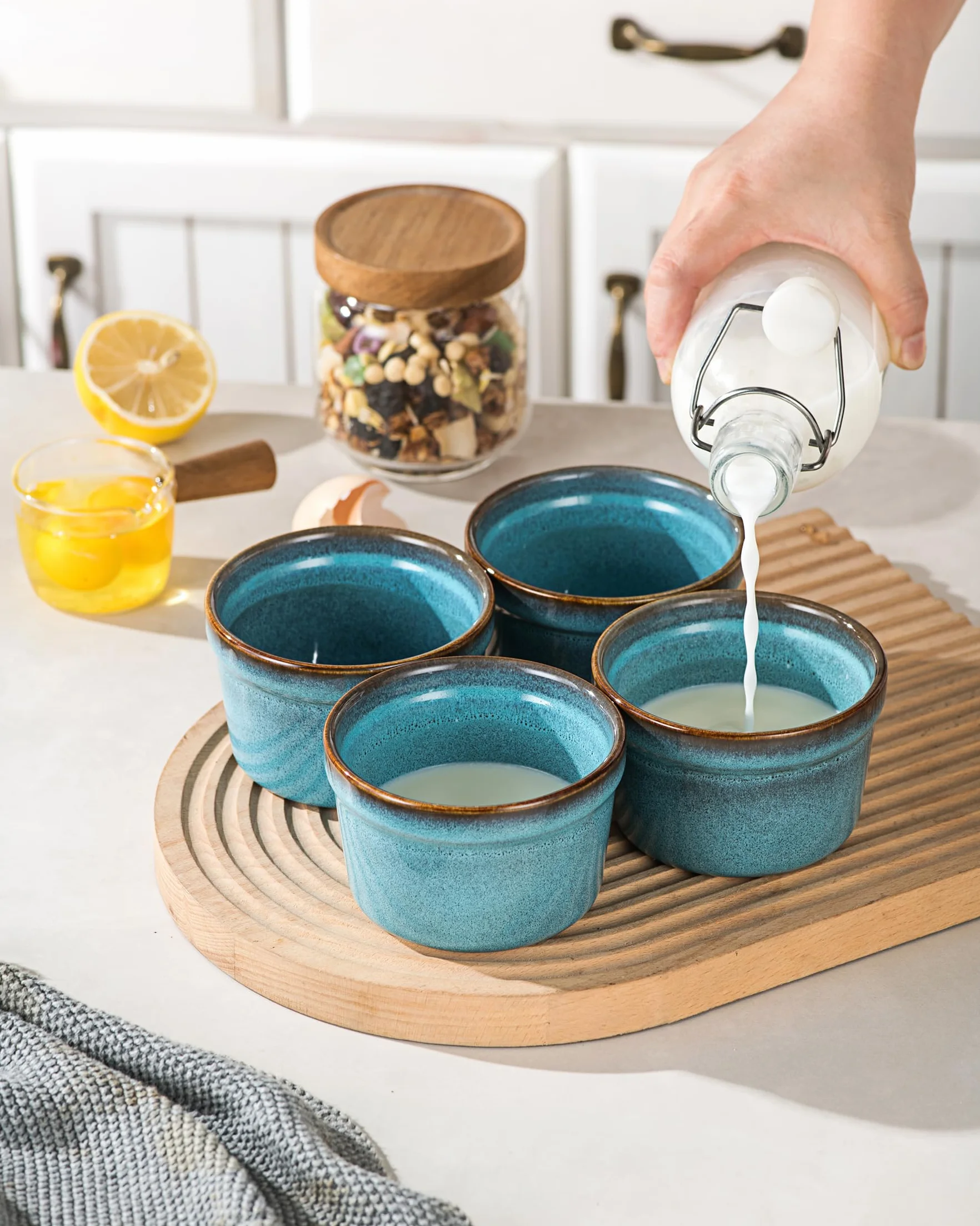 HENXFEN LEAD Zestaw 4 foremek do sufletu, 240 ml Creme Brulee, małe naczynia do zapiekanek na pyszne przyprawy, ragout fin, pudding i Crème Brulee Reactive Blue