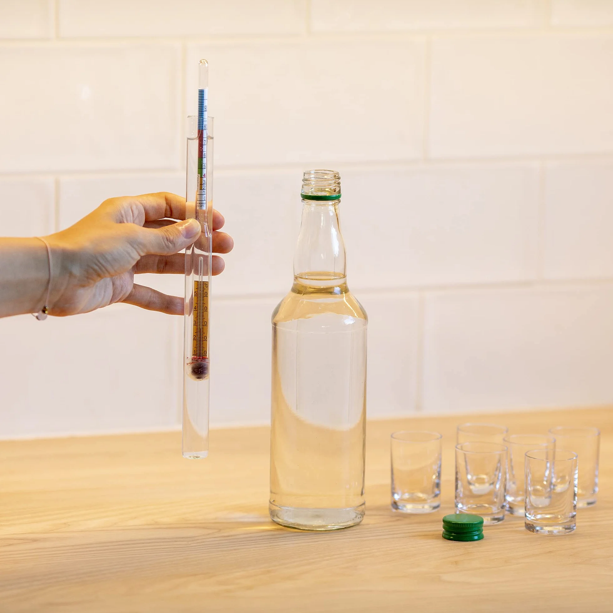 Browin 405554 Wskaźnik zawartości alkoholu od 0 do 95%,z termometrem, do alkoholi czystych, szklana probówka…