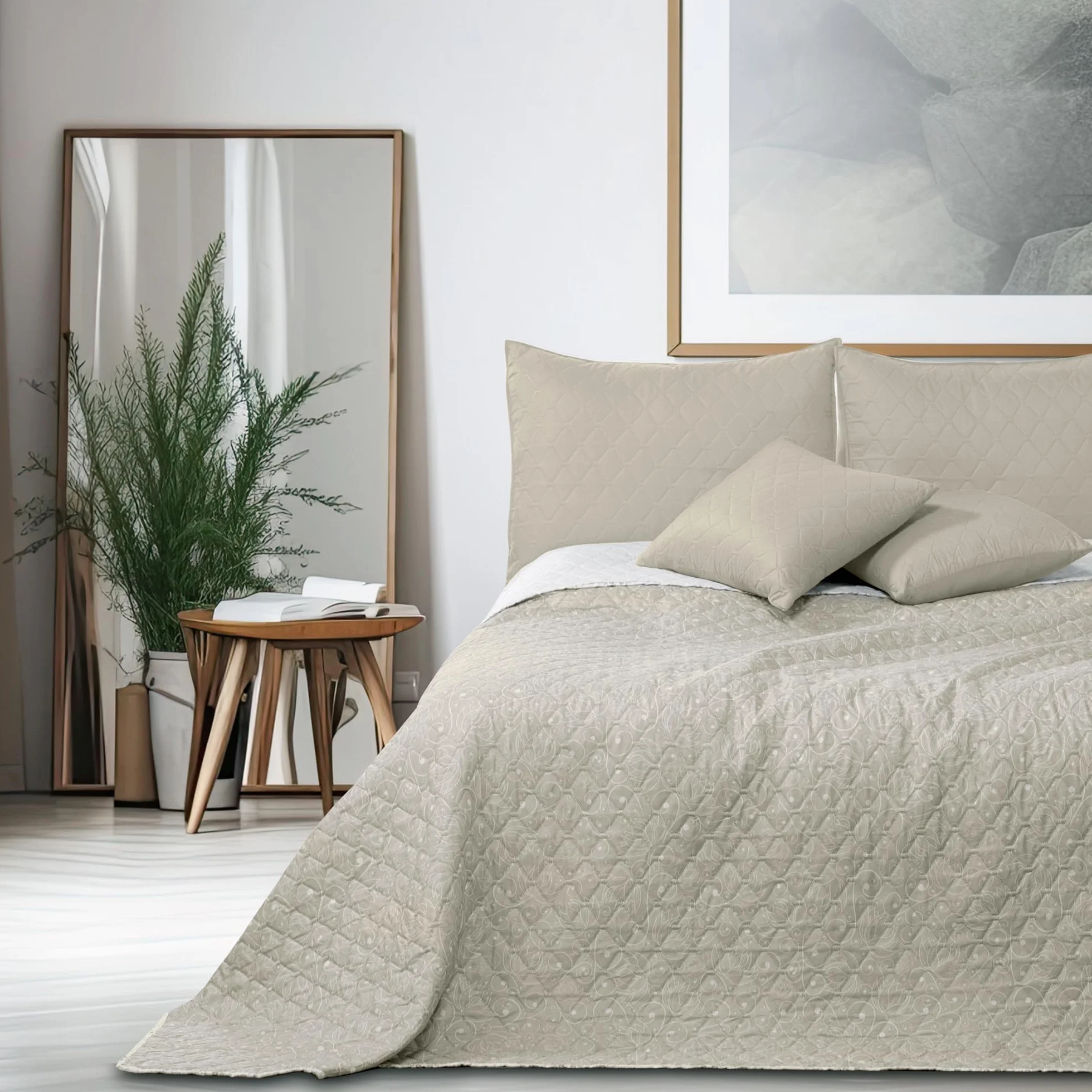 DecoKing Narzuta na łóżko 220 x 240 cm w abstrakcyjny wzór dwustronna Alhambra beżowy biały łatwa w pielęgnacji