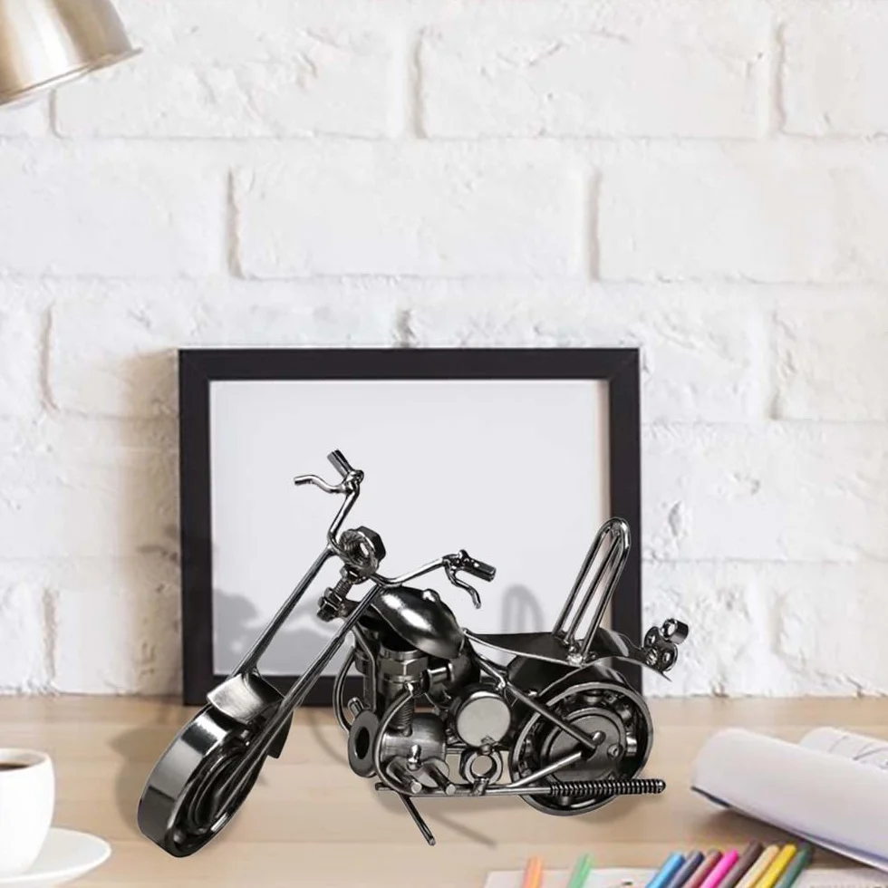 Maigendoo Model motocykla dekoracja silnika sztuka vintage metal motocykl prezenty dla rowerzystów dekoracja biurka do domu ozdoby ręcznie wykonany prezent urodzinowy dla chłopców dziewcząt miłośników