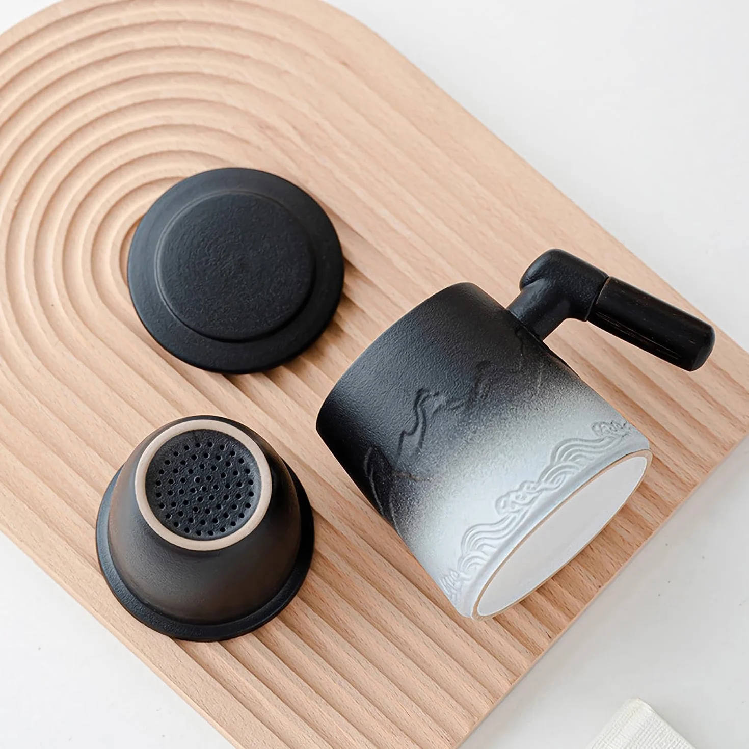 Filiżanki do herbaty z sitkiem i pokrywką, 360 ml, matowa ceramiczna filiżanka do herbaty z gradientowym wzorem, drewniany uchwyt, kubek do herbaty dla miłośników herbaty, prezent dla miłośników