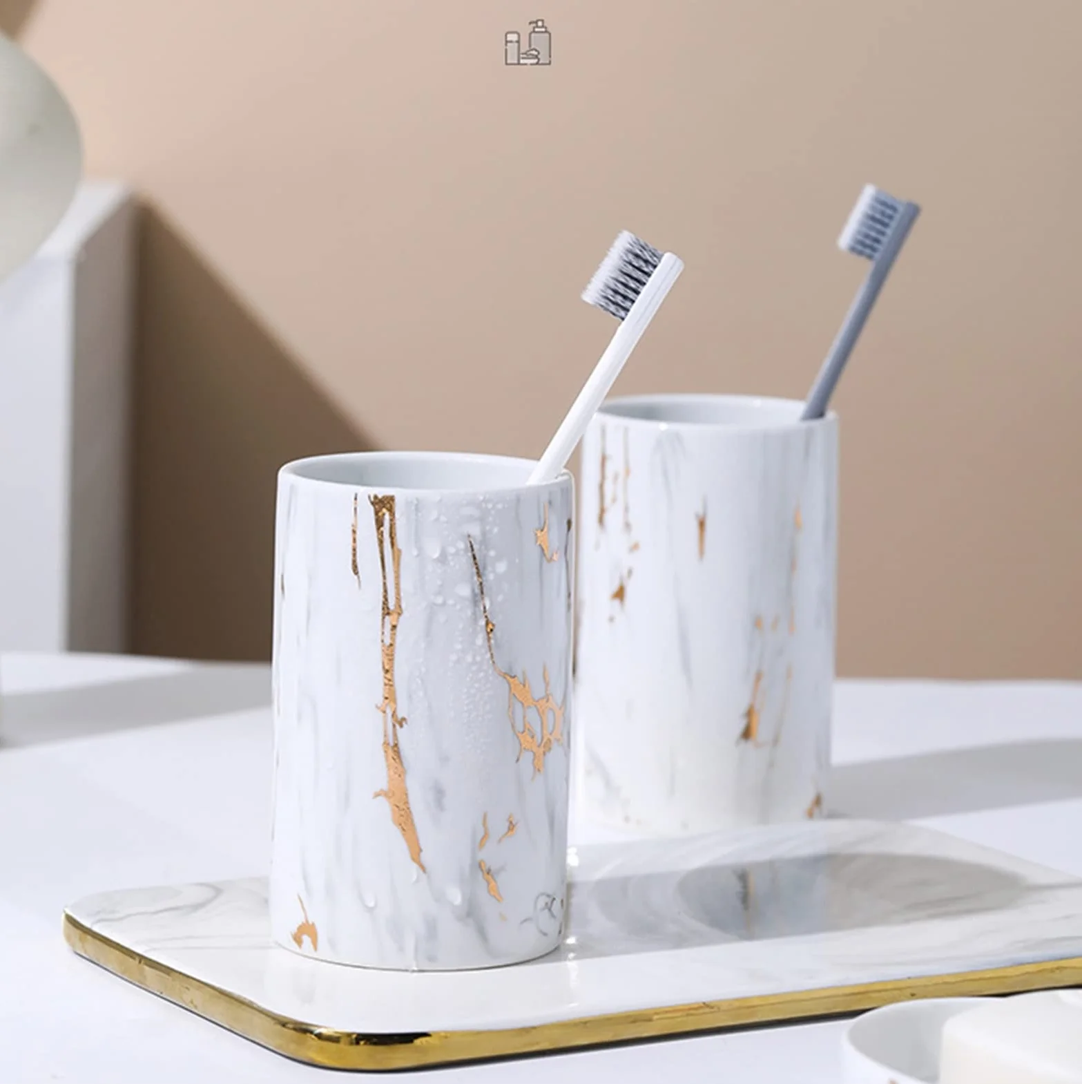GIBZ Nowoczesny Stylowy Ceramiczny Zestaw 4-częściowy Do Kąpieli Zestaw Akcesoriów Do Blatu Mydelniczka, Uchwyt Na Szczotekę Do Zębów, Dozownik Mydła, Kubek Łazienkowy Biały