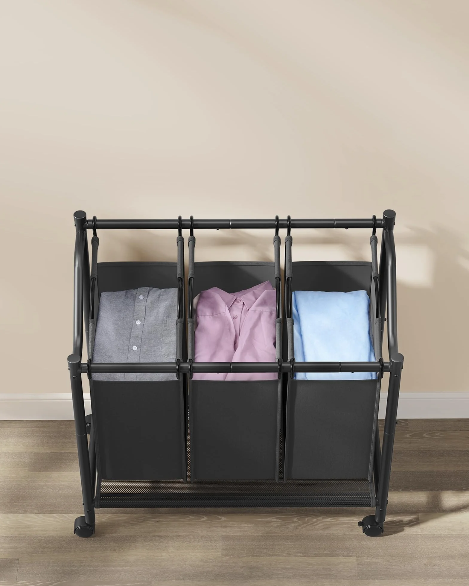 SONGMICS Kosz na bieliznę z kółkami, kosz na pranie z 3 wyjmowanymi workami na pranie, wózek na pranie, do pralni, sypialni, łazienki, 3 x 45 L, atrament czarny RLS102B01