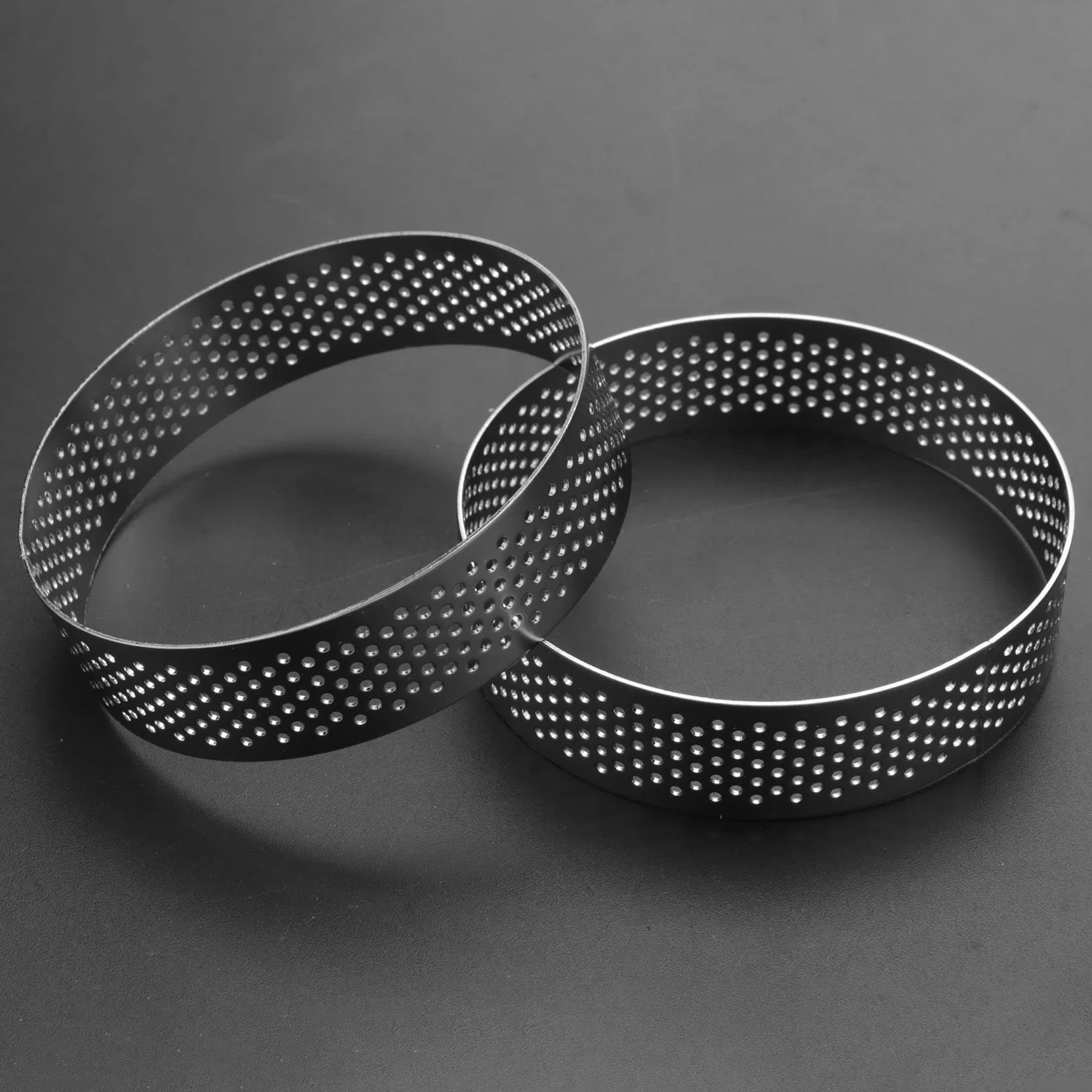 48 x okrągły pierścień ze stali nierdzewnej z porowatym tartletem, forma do pieczenia tortów, 8 cm
