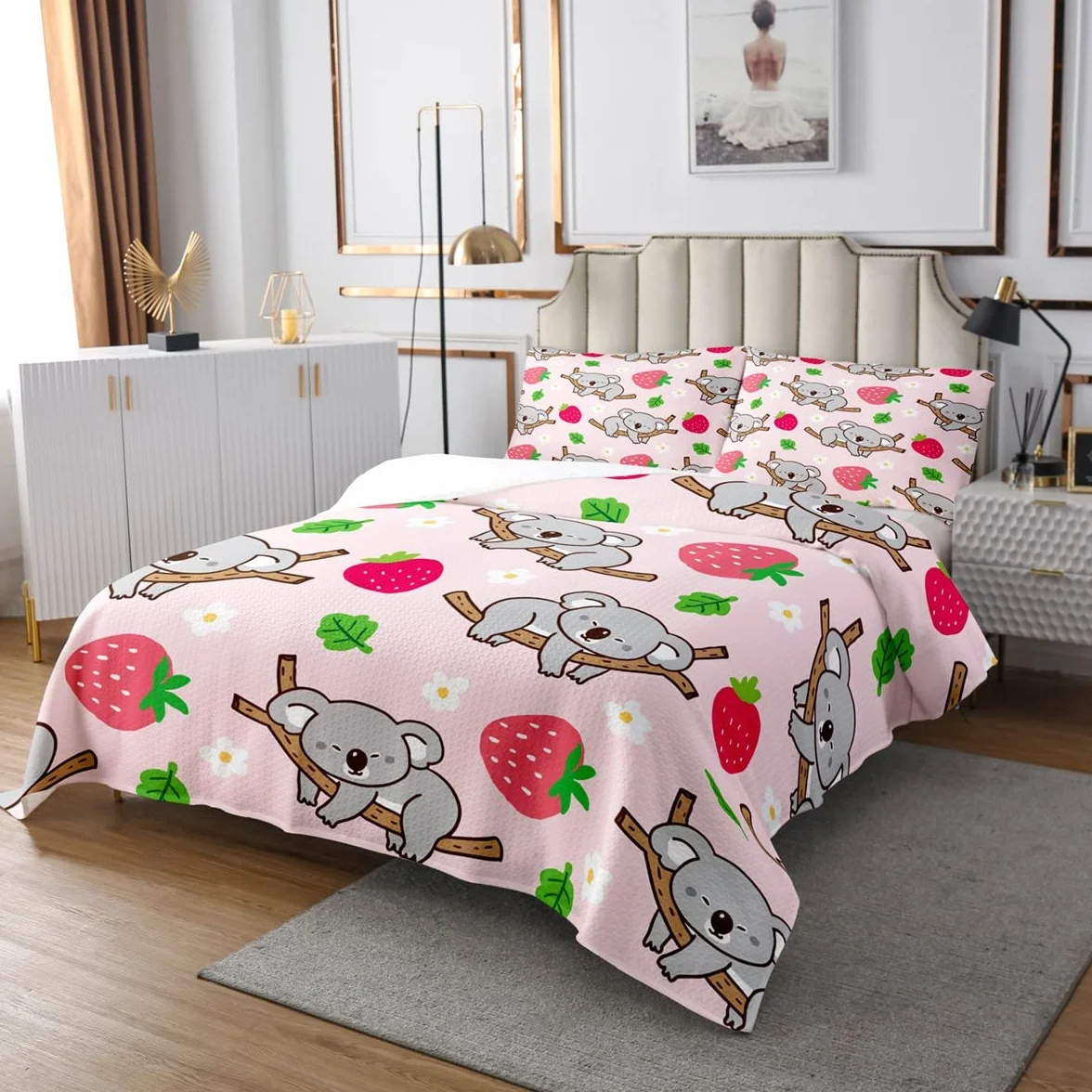 Urocza pościel dla niemowląt Koala, rozmiar S, Kawaii, kreskówka, zwierzęce, kwiaty, dla dzieci, dziewczynek, do sypialni, z różowymi owocami, truskawkami, z mikrofibry, pikowana, zestaw z