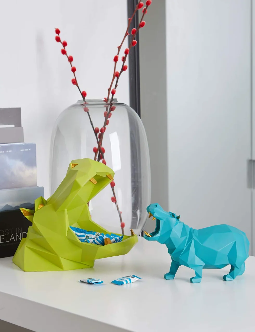 Amoy-Art Hippo Prezenty Sztuka Rzeźba Zwierzę Wystrój Nowoczesna Figurka Domowa Statua Stół Centralny Rzemiosło Polyresin Ornament Niebieski 18 cm