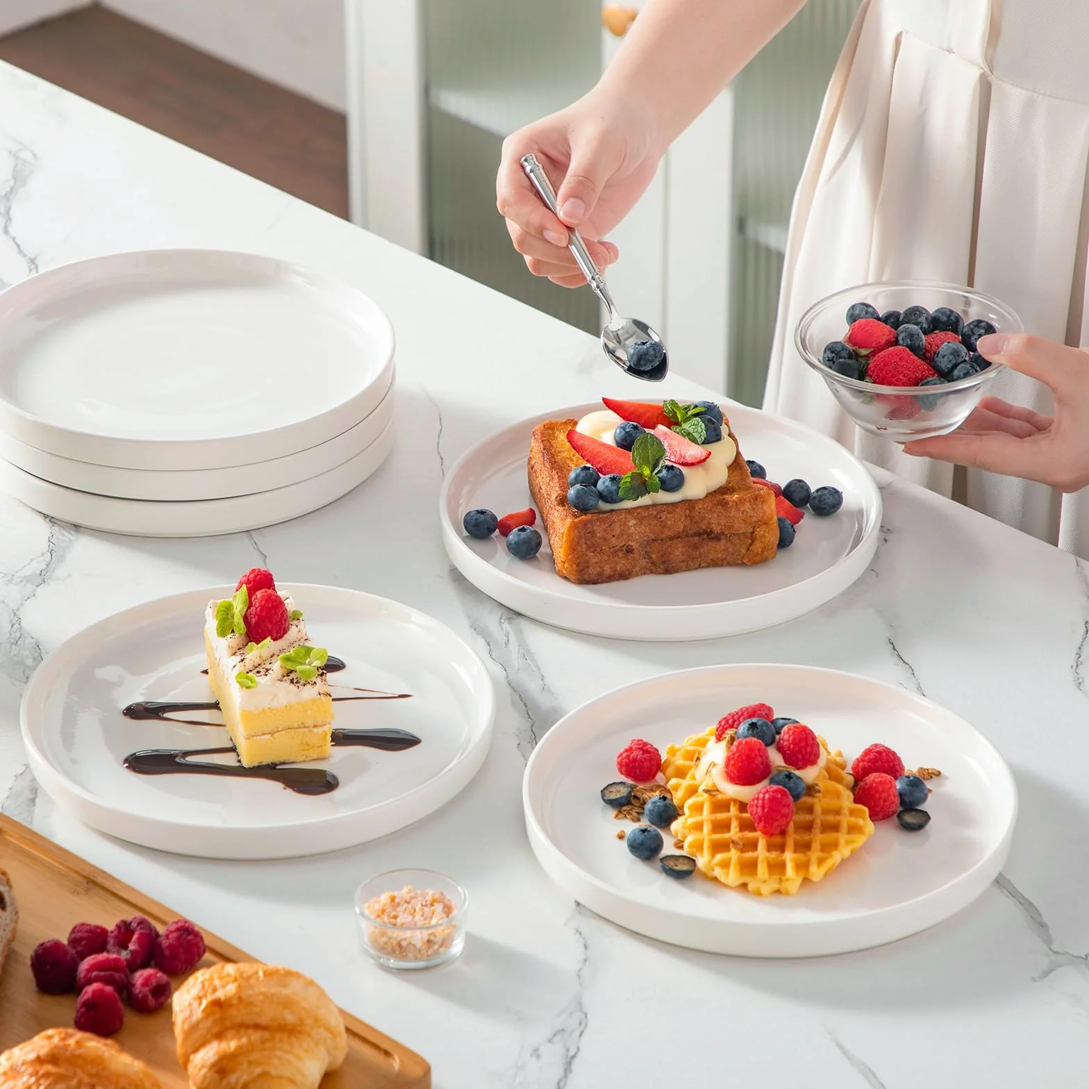 MALACASA Talerze deserowe dla 6 osób, Ø 21 cm, zestaw małych talerzy z porcelany, talerze śniadaniowe z krawędzią, białe, nadają się do mycia w zmywarce, seria LEAH