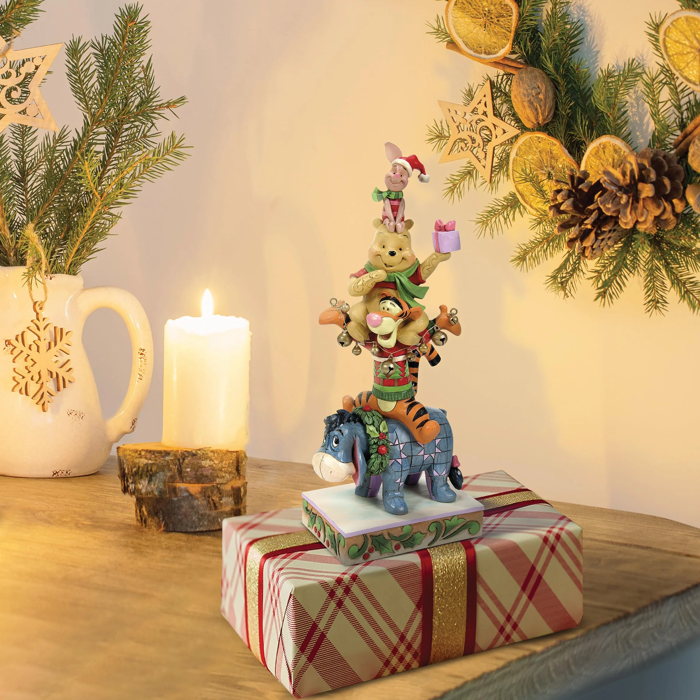 Disney Traditions Christmas Pooh Stacked figurka