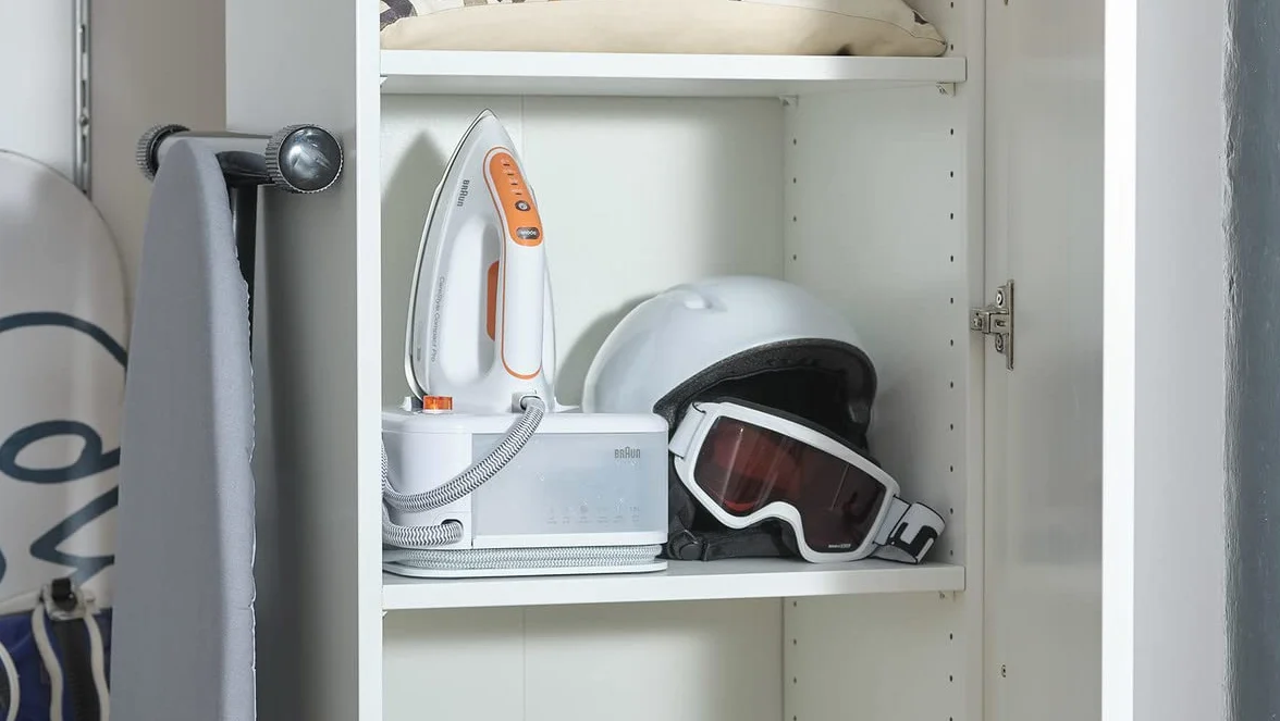 Braun CareStyle Compact Pro żelazko generujące parę, FreeGlide 3D, tryb iCareMode, Eco i Turbo, pionowe parowanie, niekapiący, zbiornik na wodę 1,5 l, 6 bar/400 g/min, 2400 W, biały/pomarańczowy