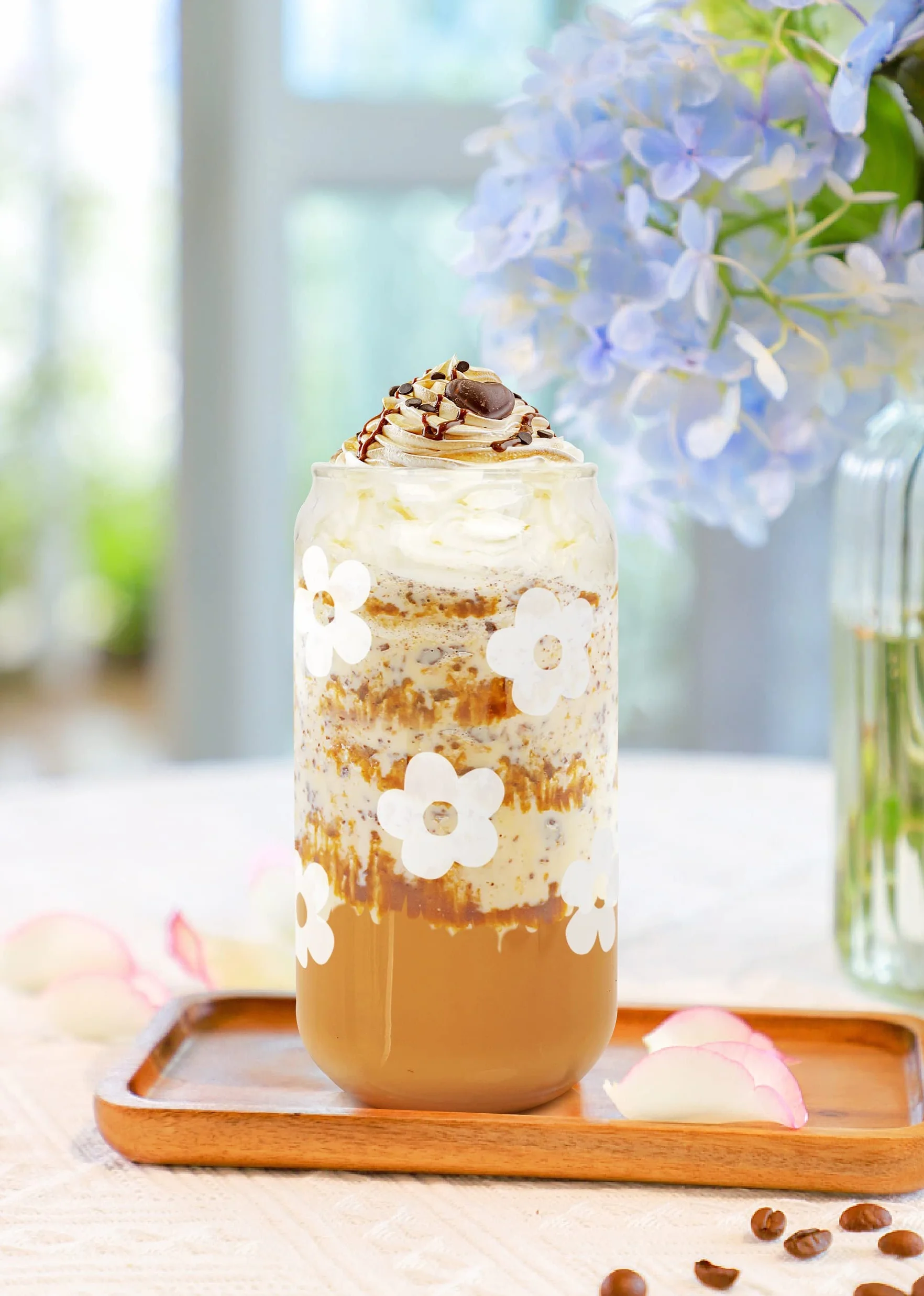Mason Life Szklanki do piwa z pokrywkami i słomką, szklanki do picia, 590 ml, kubek do kawy mrożonej, szklanka do smoothie, kubek wielokrotnego użytku, zestaw 4 sztuk, biały