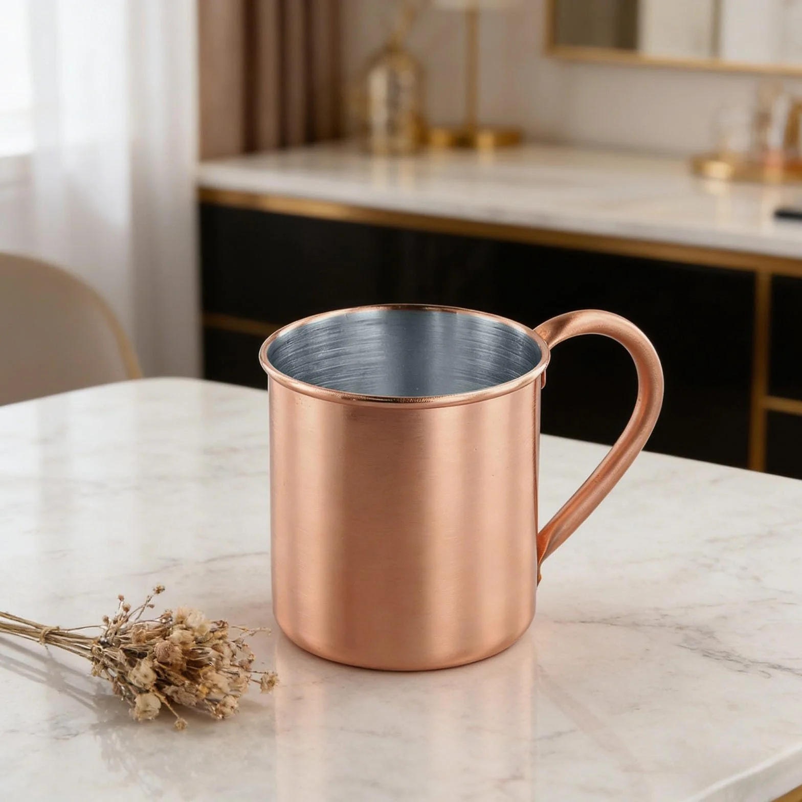Kubek z czystej miedzi 450 ml, elegancki złoty miedziany kubek z wygodnym uchwytem do kawy, piwa, herbaty, koktajli i kempingu na świeżym powietrzu, łatwe czyszczenie i nalewanie, utrzymuje