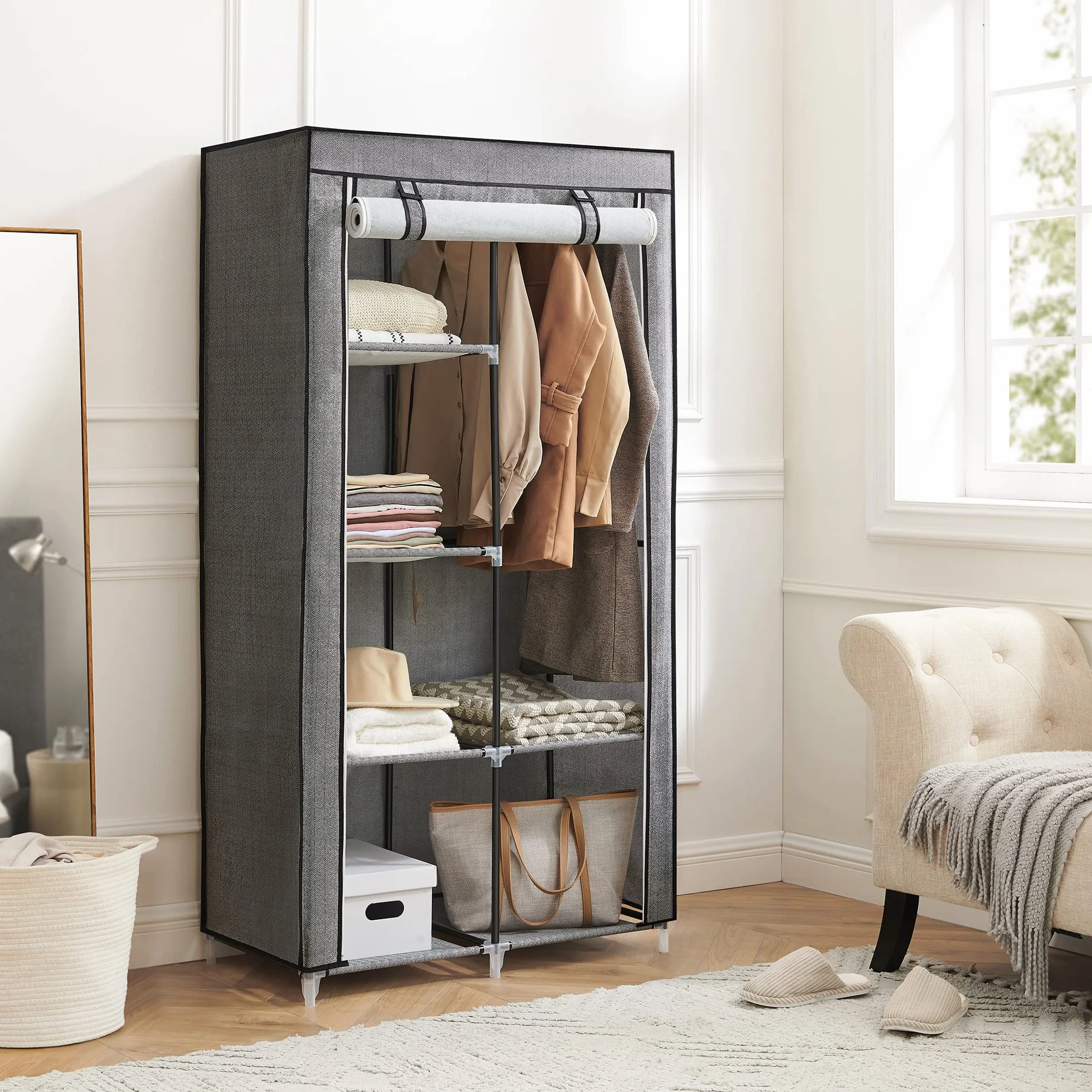 SONGMICS RYG084B22 Szafa na ubrania z 1 drążkiem i 6 wkładanymi półkami, włóknina, metalowa rama, 45 x 88 x 168 cm, do sypialni, korytarza, czarna z wzorem w jodełkę