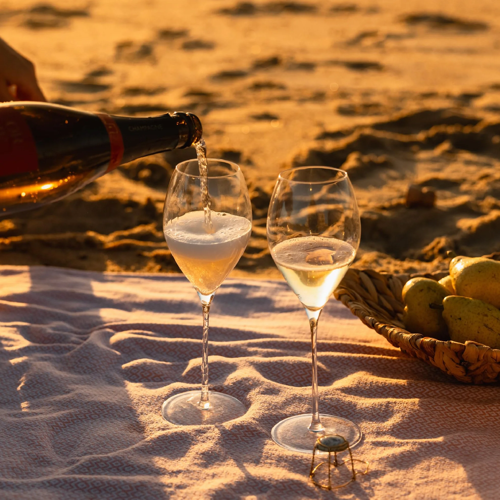 Stölzle Lausitz Fino kieliszki do szampana 6-częściowy zestaw 425 ml – eleganckie kielichy do szampana idealne do szampana i prosecco – kieliszki do szampana z bezołowiowego szkła kryształowego