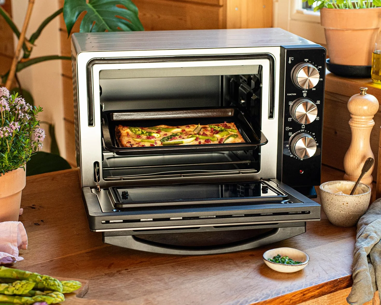 ROMMELSBACHER Back & Grill Piec BGS 1400 – energooszczędny i wydajny, pojemność 22 l, komora do pieczenia z powłoką zapobiegającą przywieraniu, 6 trybów ogrzewania, rożen obrotowy, zegar sterujący 60