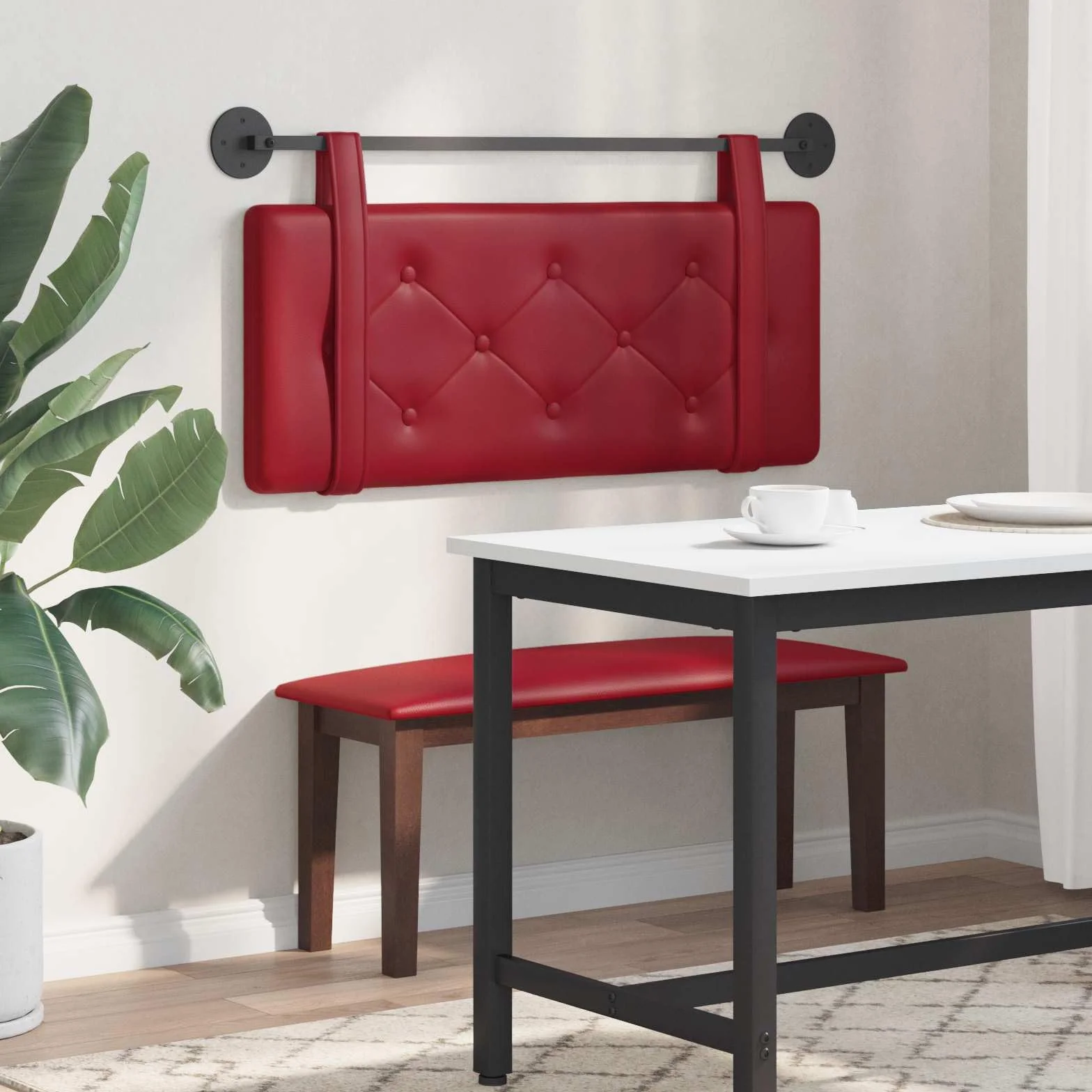 Wiszący zagłówek ze sztucznej skóry w kolorze czerwonego wina, wyściełany panel ścienny do sypialni, 110 x 55 cm, ze zdejmowanym paskiem i metalowym uchwytem