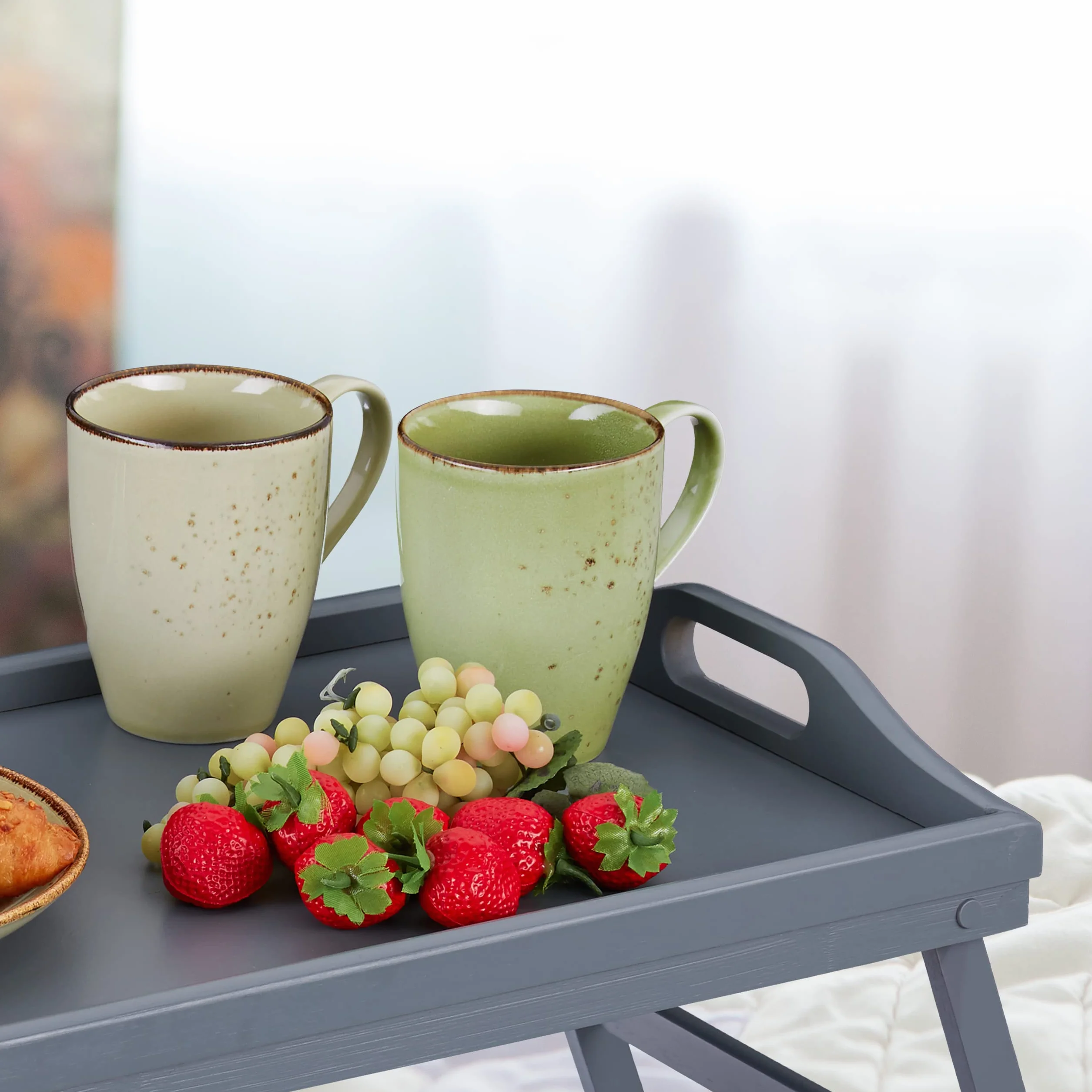 Relaxdays Taca na łóżko bambusowa, składane nogi, podwyższona krawędź, taca śniadaniowa do łóżka, wys. x gł.: 6,5 x 50 x 30 cm, szara