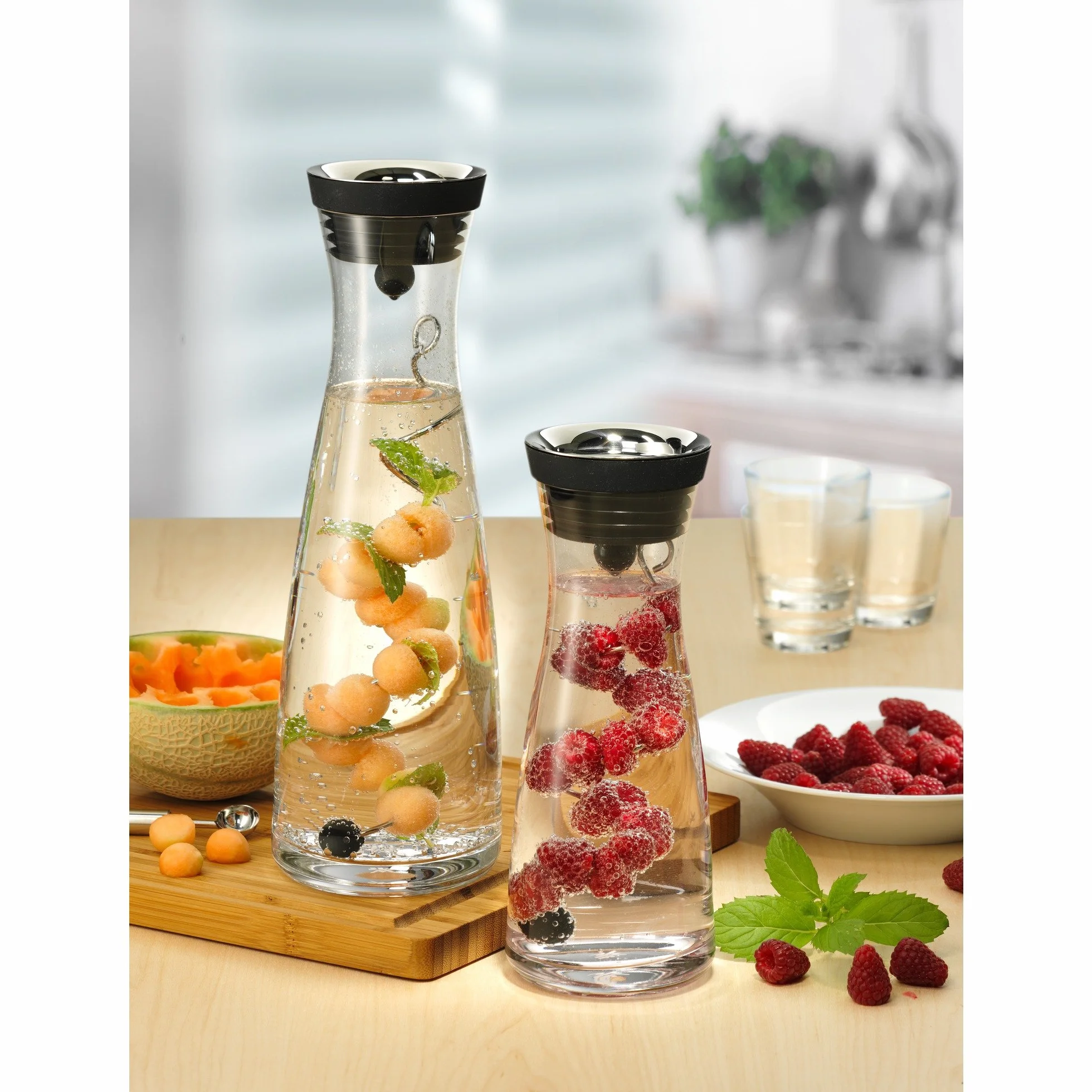 WMF Basic Karafka Szklana z Silikonowa Pokrywką, 1 l