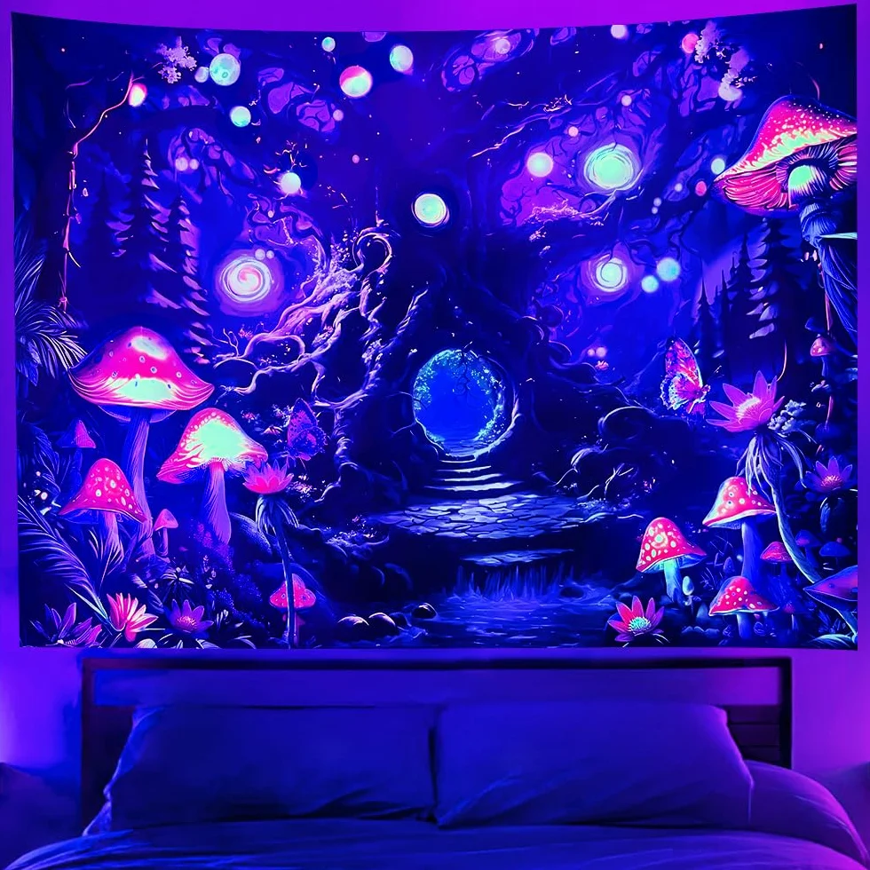 Cyiecw Dywan ścienny Aesthetic w świetle UV, Reaktywny UV na Podłodze Dywan z Grzybami i Drzewem życia, Dekoracja Gobelinem, Fluoryzujące Rośliny, Las, Dywan ścienny, Dekoracja Salonu (200 * 150cm)