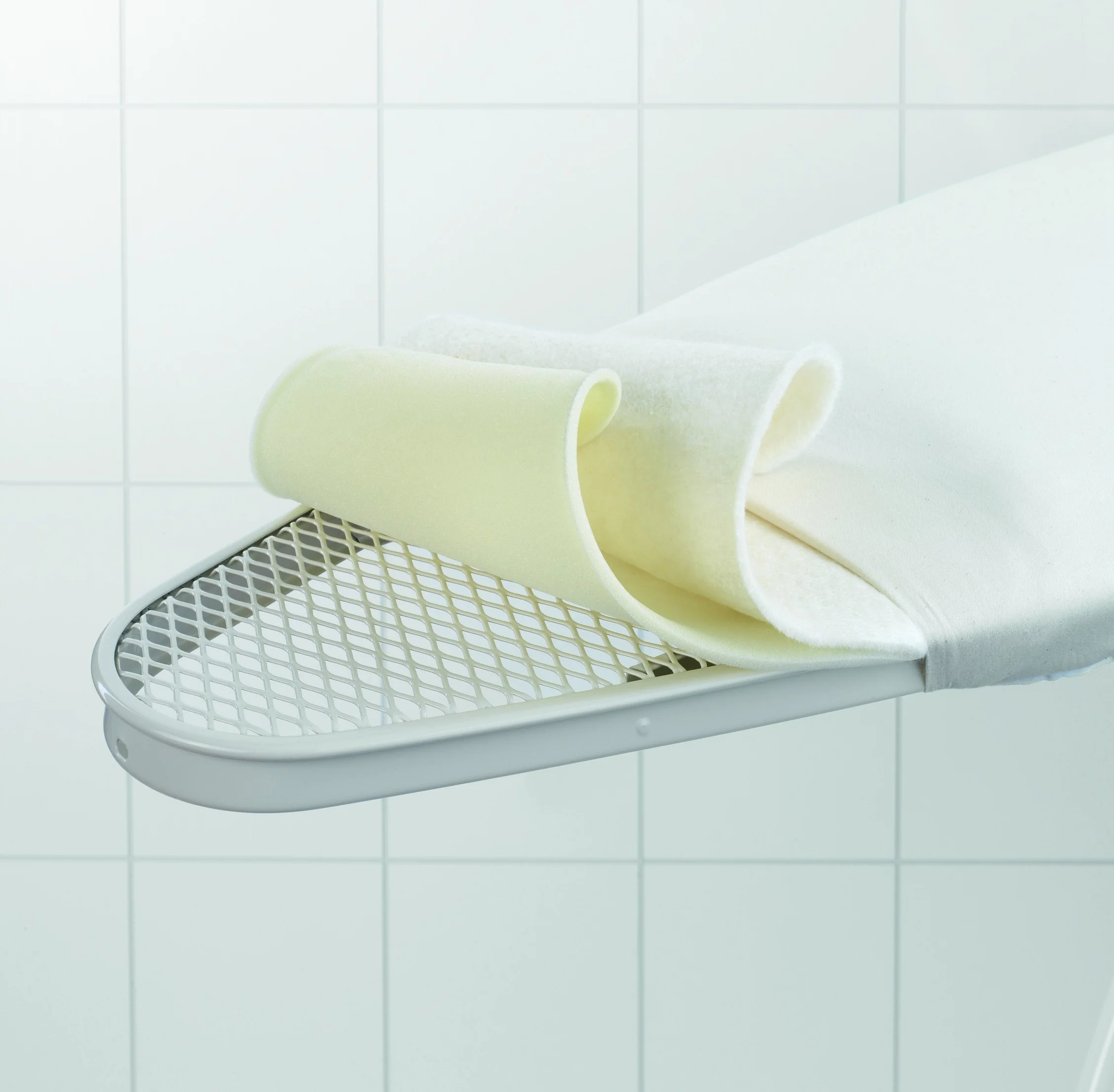 Brabantia 2mm Built-in-Foam Ironing Board Cover (A Board / Metalised ) Heat-Resistant, Non-Slip, Durable Cotton & Foam, Cord Fastener