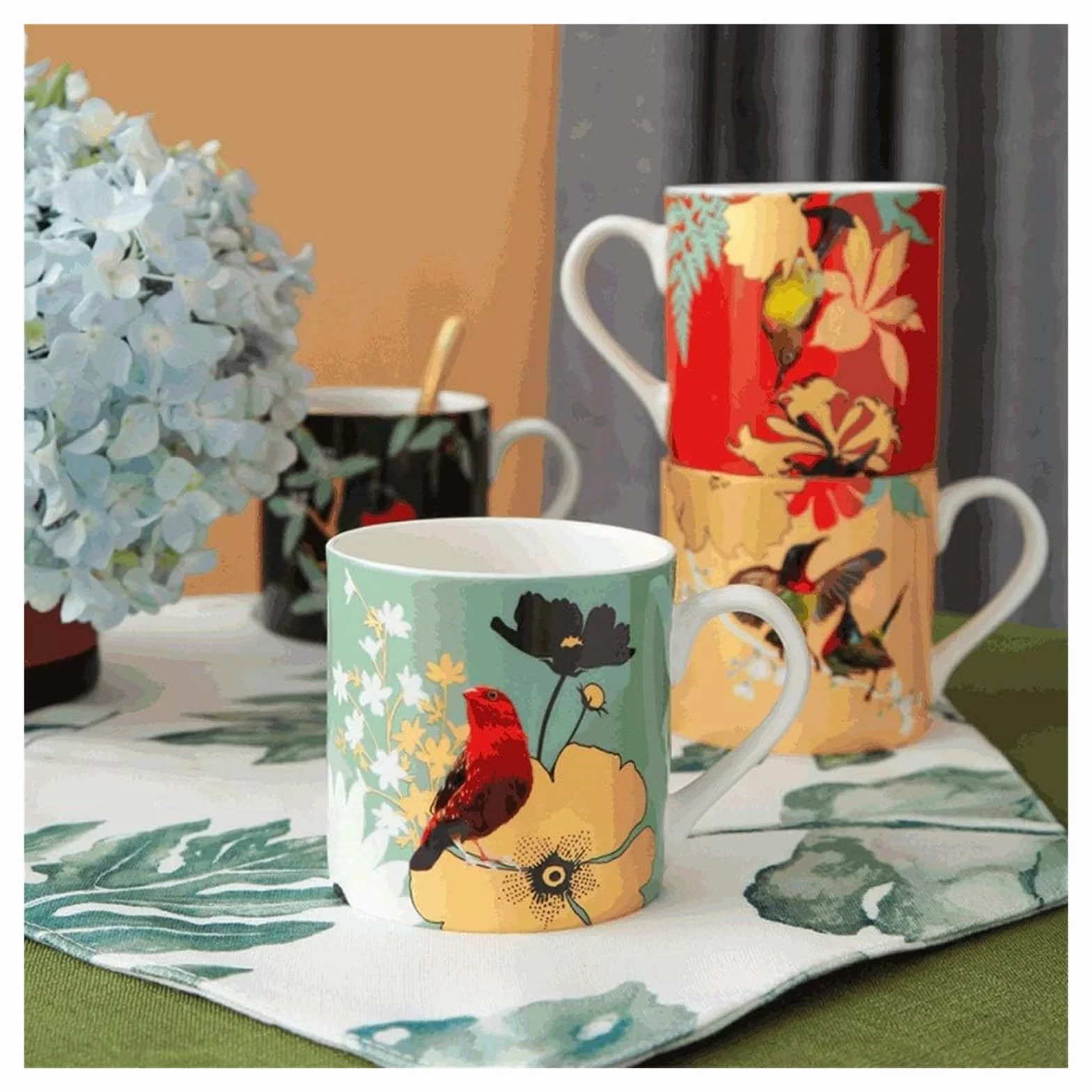 Kubek Kubek z porcelany kostnej ręcznie malowany kubek do kawy, 250ML kreatywna filiżanka do kawy w stylu chińskim, wielofunkcyjny kubek do napojów ze złotym rysunkiem Kawiarnia (Color : Green)