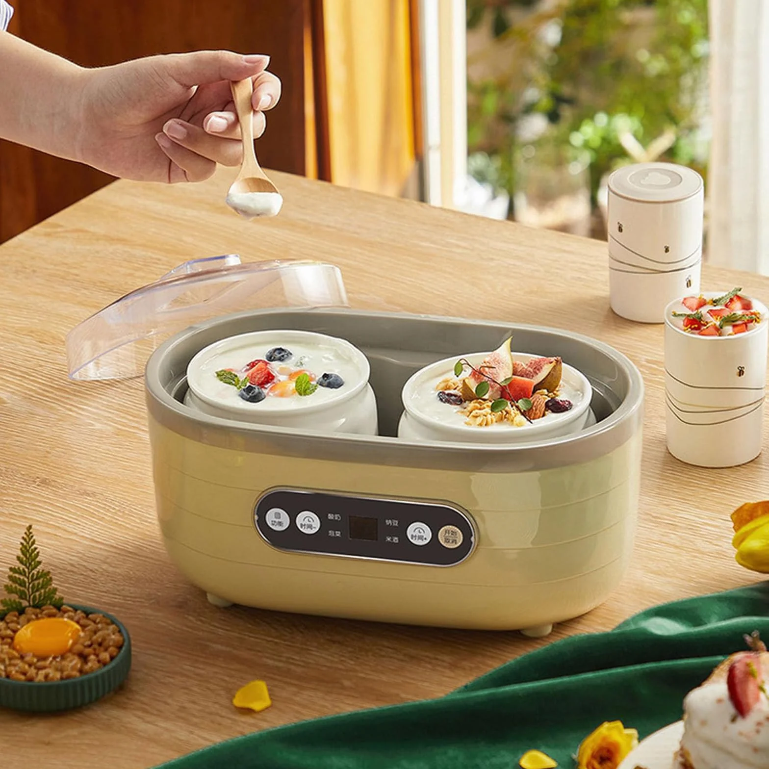 Automatic Yogurt Maker z Wyświetlaczem LED & Timerem, 1.75L Fermentator z 2 Dużymi & 6 Małymi Kubkami, Regulowany Czas & Stała Temperatura do Jogurtu & Jogurtu Greckiego