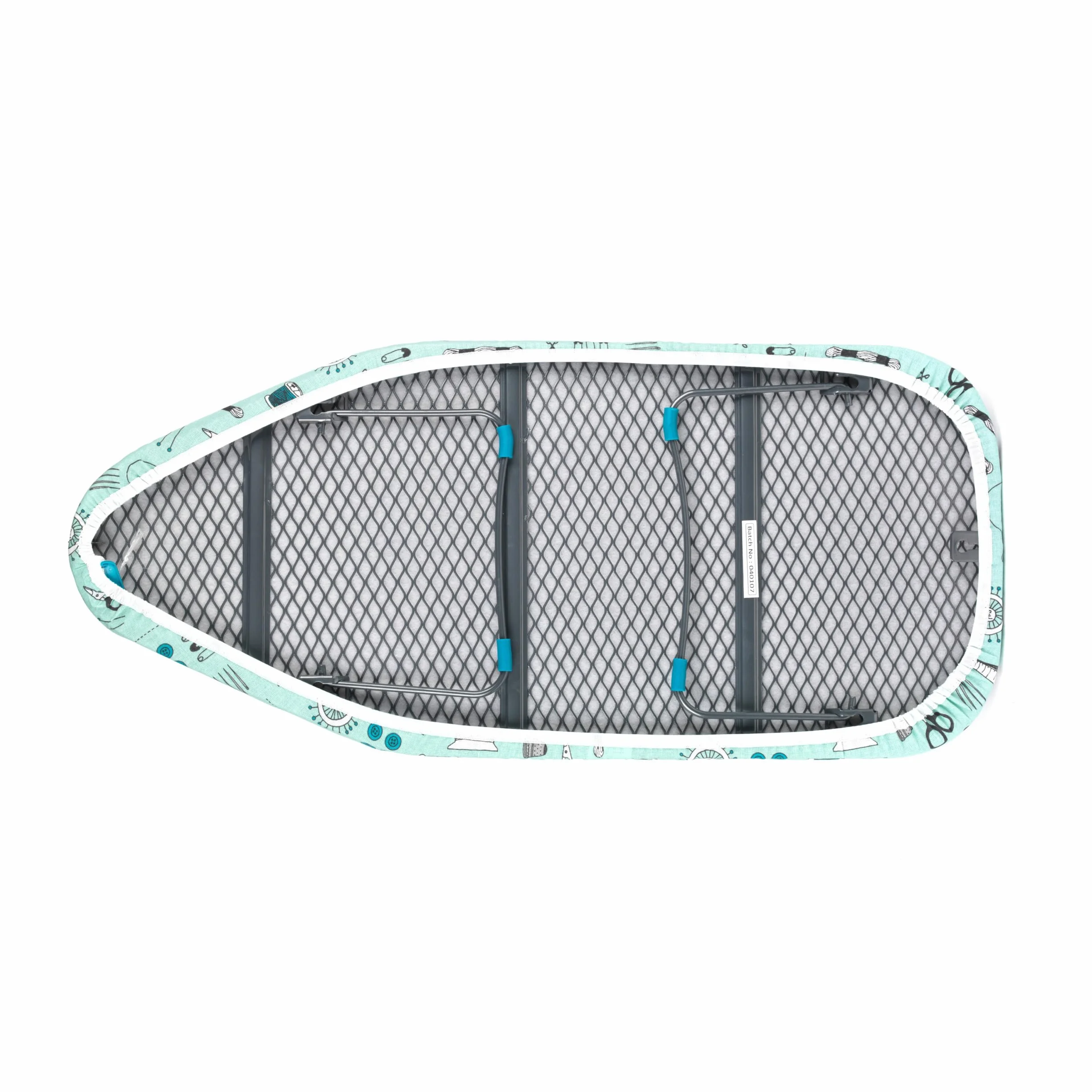 Beldray® LA023735SEW Deska do prasowania na blat, 73 x 31 cm, nadruk przedstawiający przybory do szycia