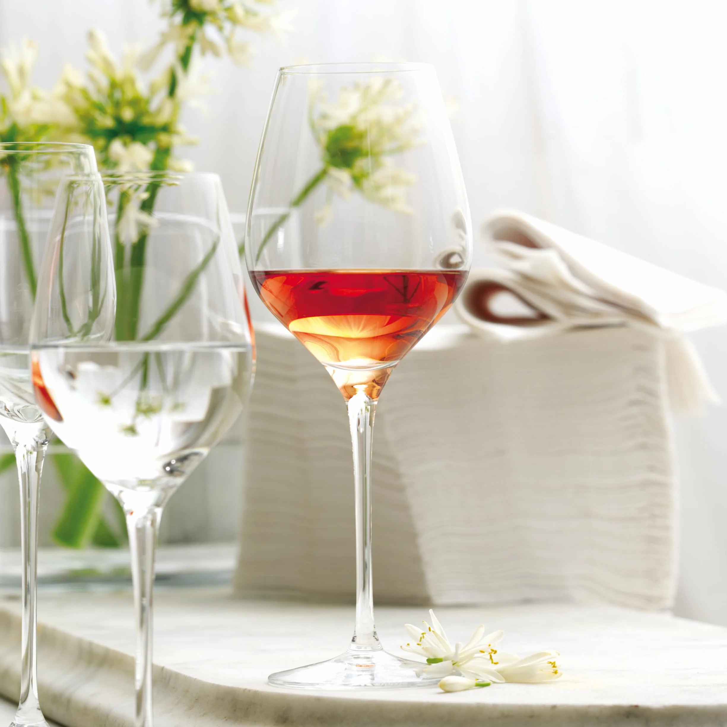 Stölzle Lausitz Uniwersalne Kieliszki do Wina Exquisit Royal Zestaw 6 szt., 420ml – Eleganckie Kieliszki z Kryształu do Białych, Różowych i Lekkich Czerwonych Win – Zmywarka, Wyprodukowano w Niemczech