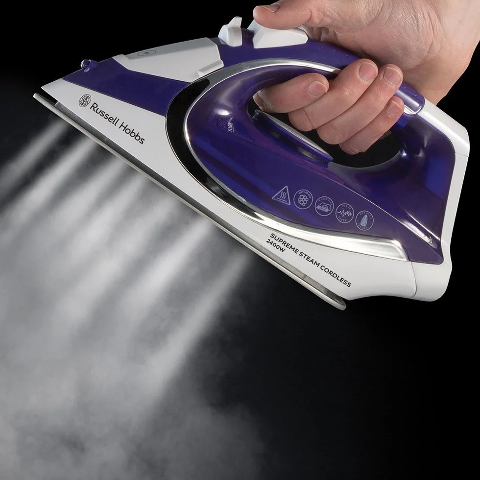Russell Hobbs Żelazko parowe [2400W, udezenie pary 135g] Supreme Steam Cordless (bezprzewodowe ze stacją bazową, 300ml, ceramiczna stopa, funkcja samoczyszczenia, maks. czas prasowania 25s) 23300-56