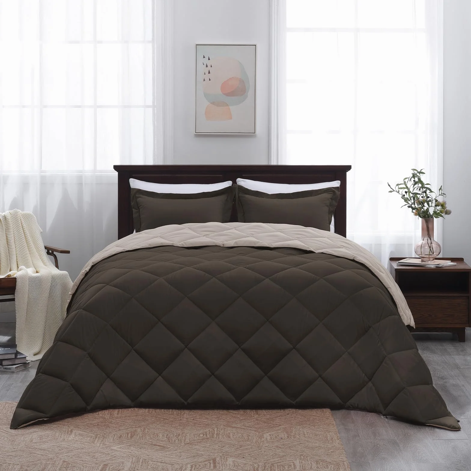 Basic Beyond Zestaw pościeli w rozmiarze queen, dwustronny zestaw pościeli na wszystkie pory roku, 1 kołdra (224 x 234 cm) i 2 poszewki na poduszki (51 x 66 cm + 5 cm), brązowy/kość słoniowa