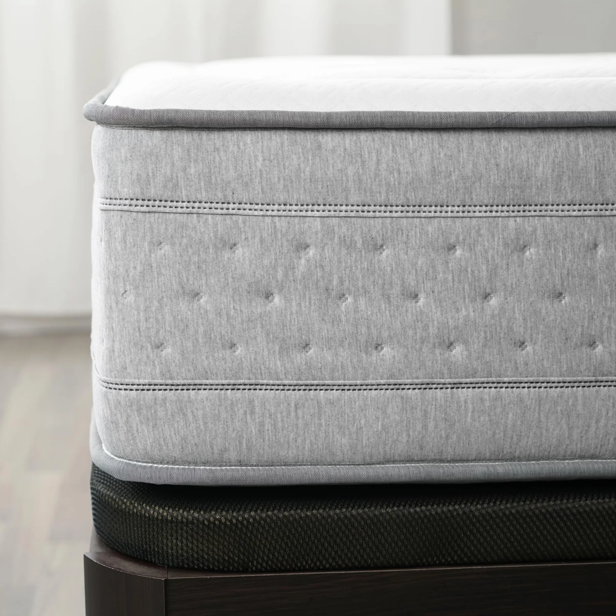 WIN REST Materac sprężynowy 135 x 190 cm - wiskoelastyczny, dwustronny model SAMYN 29 cm, pianka Cloud Foam o średniej twardości, tkanina Strech, przyjazna alergikom, wyprodukowano w Hiszpanii