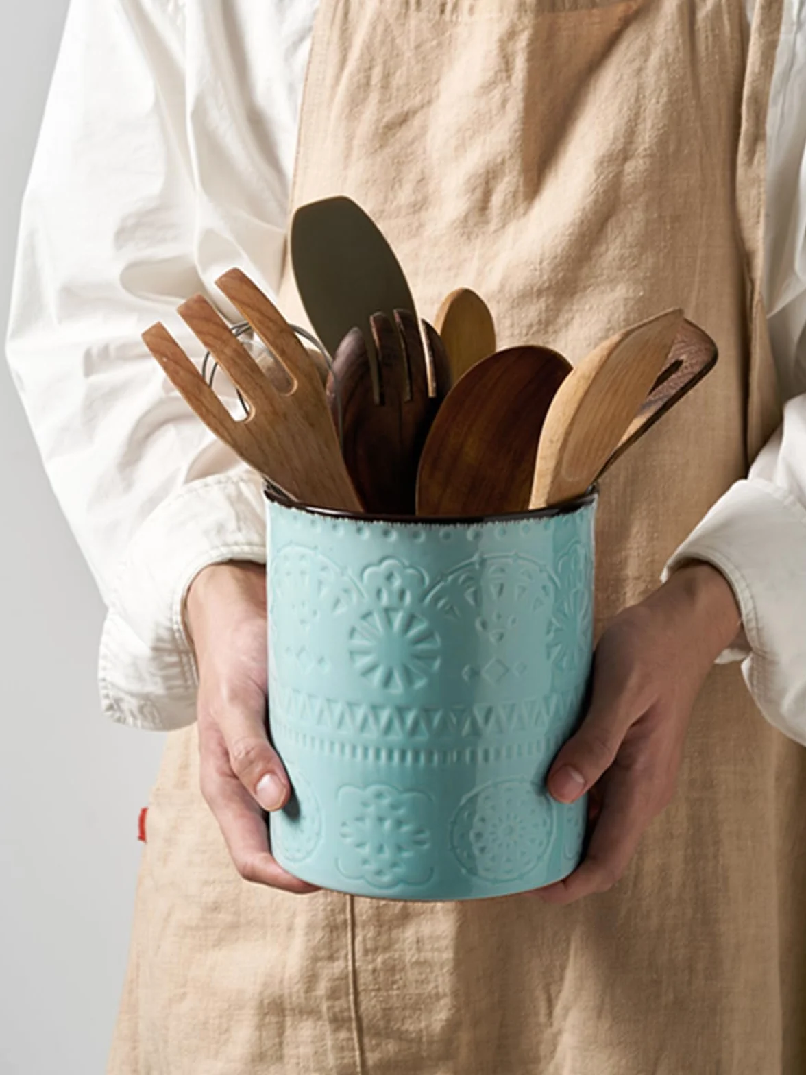 DOWAN Uchwyt na przybory kuchenne, 18,3 x 15,7 cm, duży uchwyt na przybory kuchenne na blat, ceramiczny uchwyt na sztućce, romantyczny pojemnik na przybory, organizer na przybory, wiadro na lód,